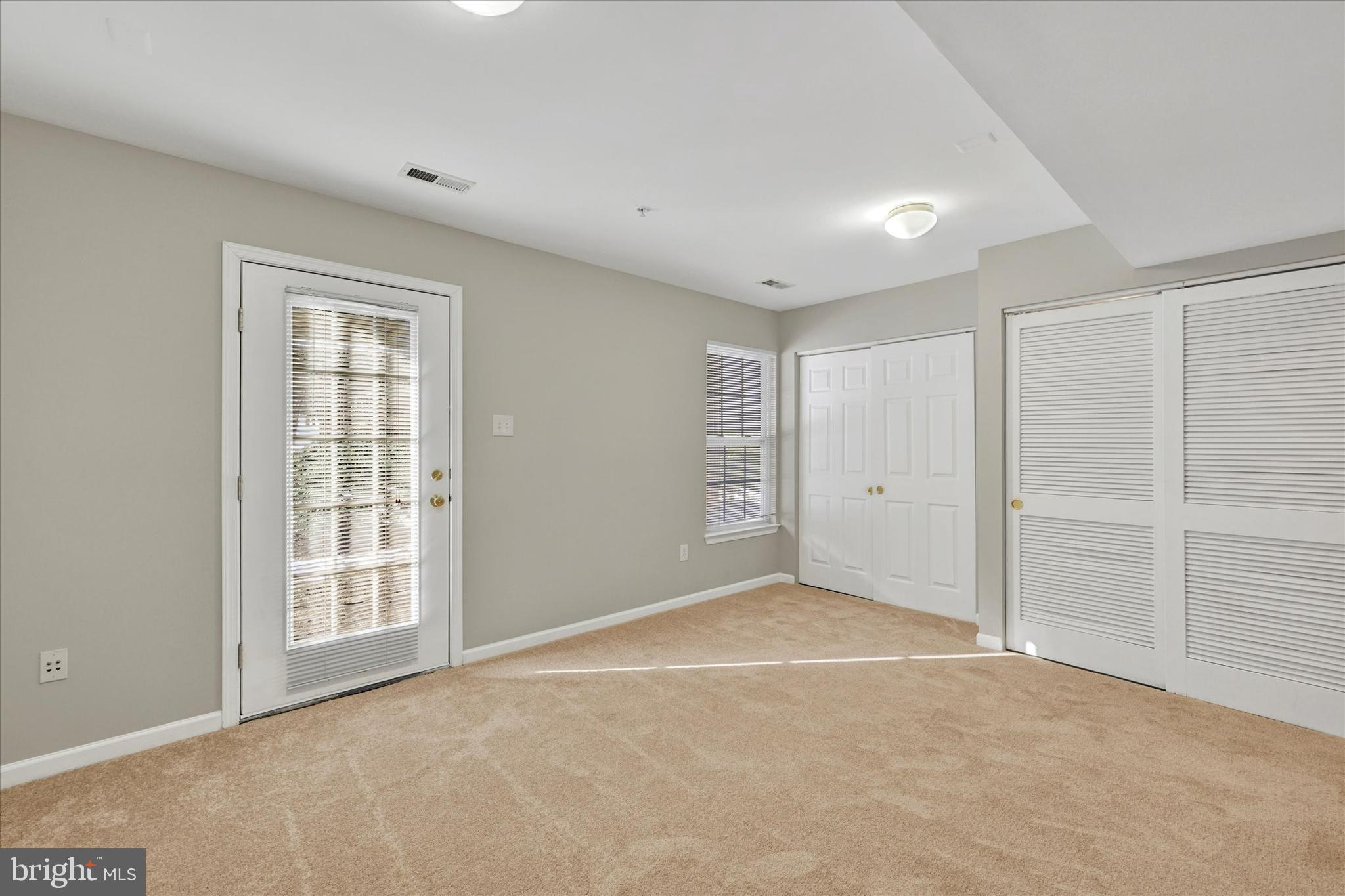 THE OAKS AT WATERS EDGE - Residential Lease