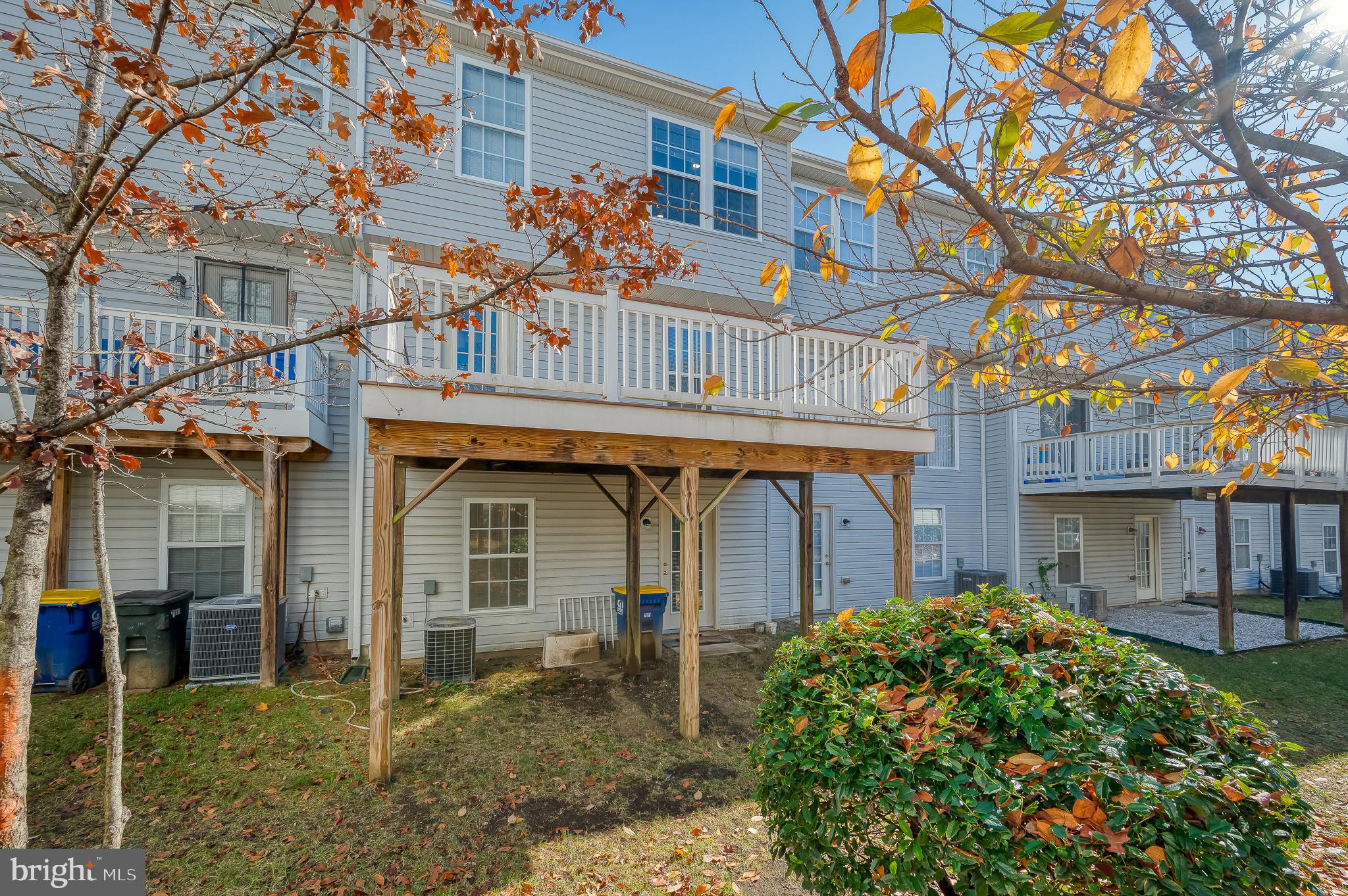 THE OAKS AT WATERS EDGE - Residential Lease