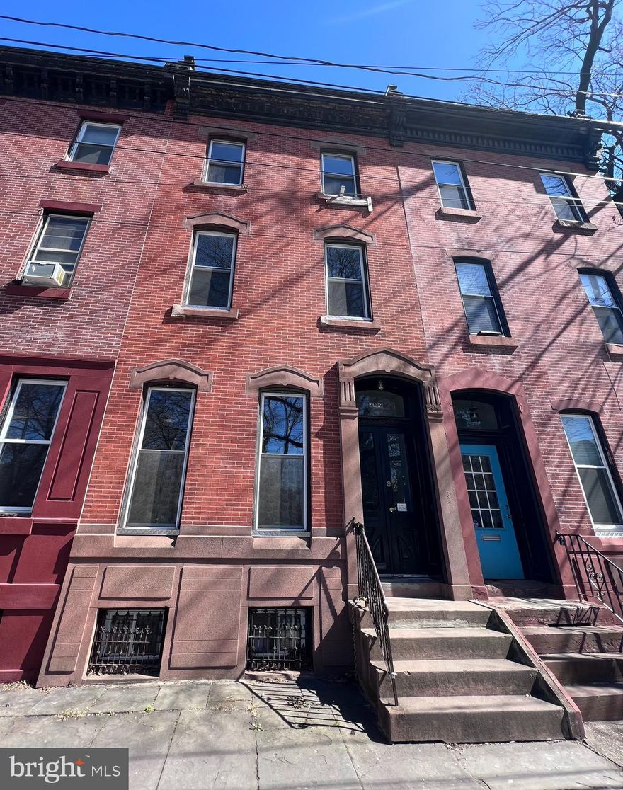 Come check out this spacious and unique, bi-level apartment, facing West over Norris Square Park. This 2 bedroom, 1 bathroom unit has tons of original details including high ceilings and hardwood floors throughout. The main floor (2nd floor of the building) opens up to a large living and dining room, which is filled with sunlight and overlooking the park.  The kitchen has a new oven range, lots of cabinet space, and a wall opening giving access to the living room.  On the 3rd floor there is a large front-facing bedroom with a huge closet.  Adjacent to this bedroom is the 2nd bedroom, which also has a rather large closet.  Both bedrooms are equipped with ceiling fans, for your comfort.  Also, there is another large closet for extra storage in the 3rd floor hallway.  Owner pays for water. Tenant is responsible for gas and electric. No smoking allowed. Pets are accepted on a case-by-case basis. Located just 3 blocks from the Berks stop on Market/Frankford Subway, the Free Library, and a short walk to Riverwards, StarBolt, Goldie, LMNO, Jaffa, Laser Wolf and all the best food and drinks Fishtown and Olde Kensington have to offer! In addition, this location is only 1 mile east from Temple, making this an easy commute.  Set up your appt now!