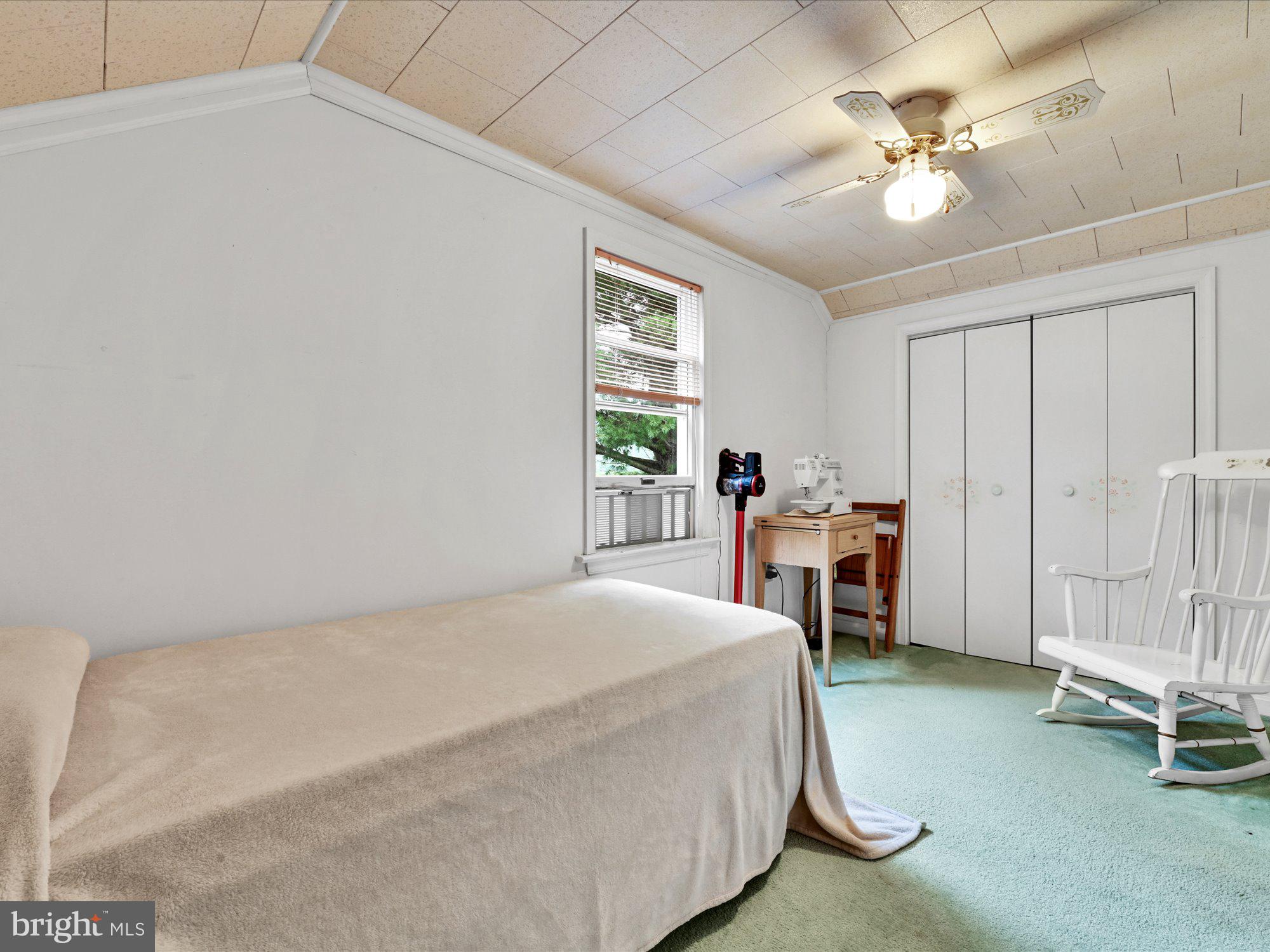 SPRING GLEN - Residential