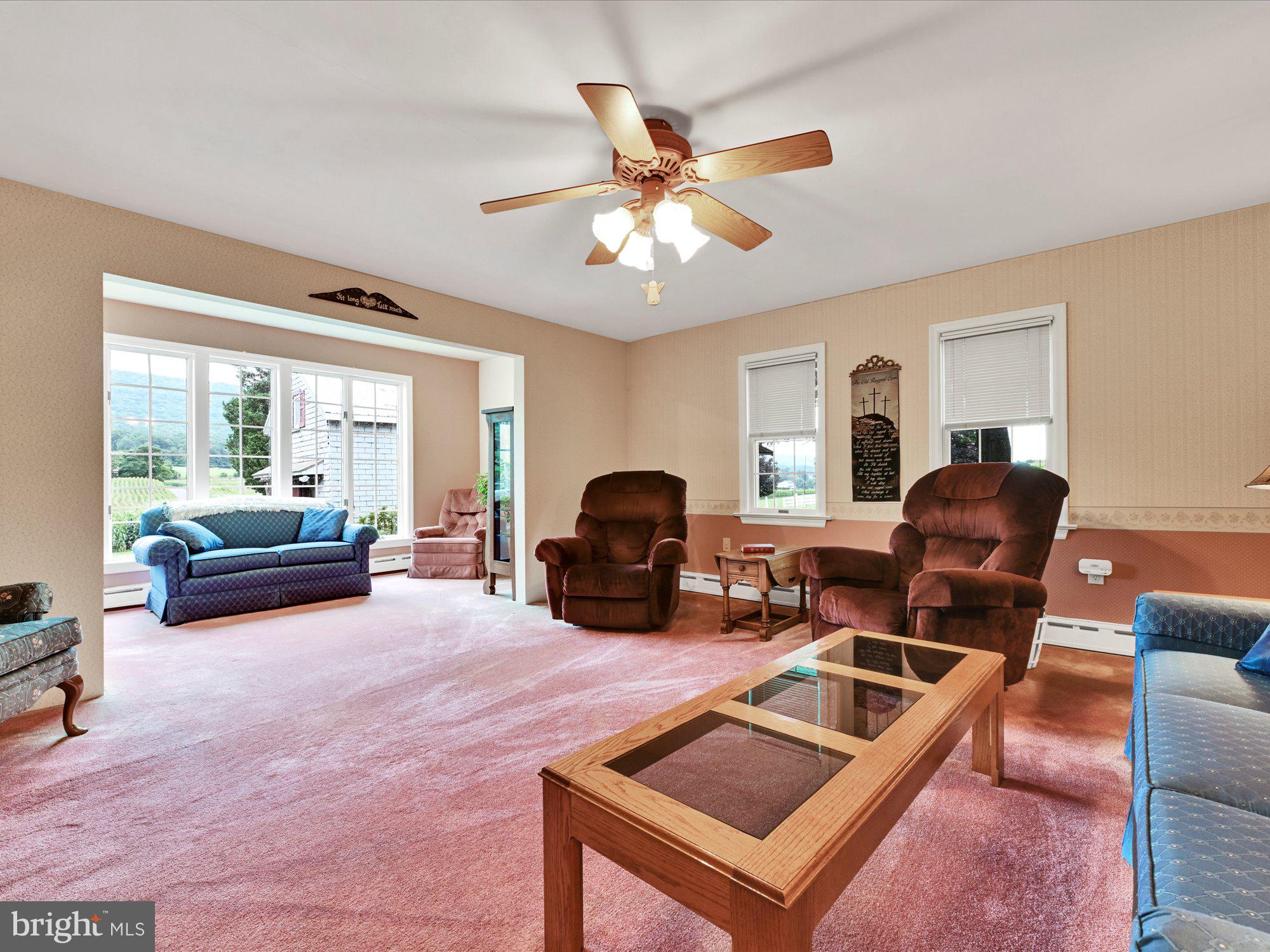 SPRING GLEN - Residential