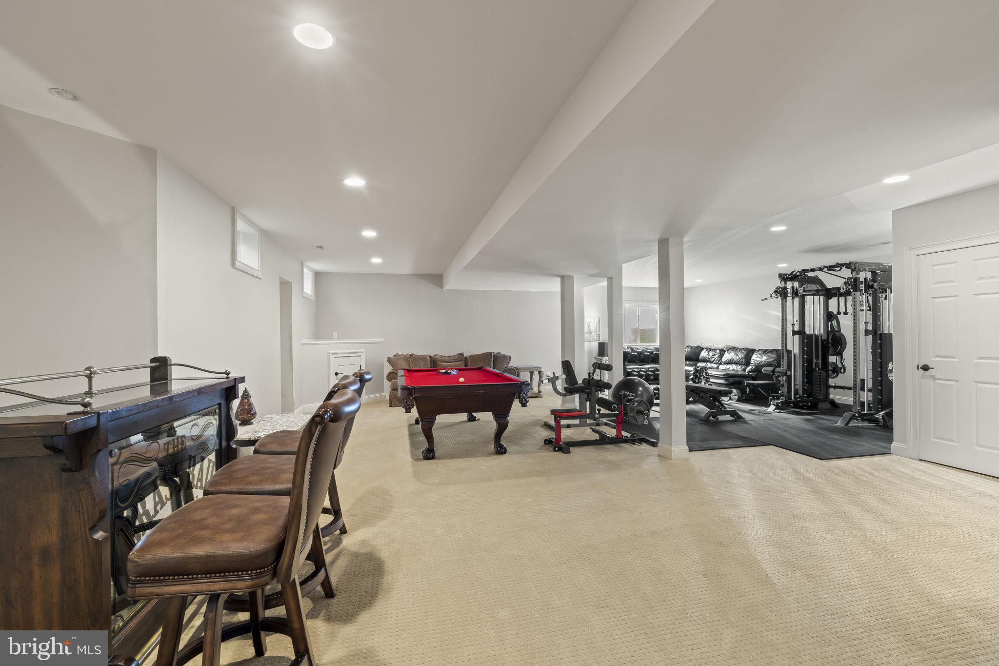 ST JAMES COURT - Residential