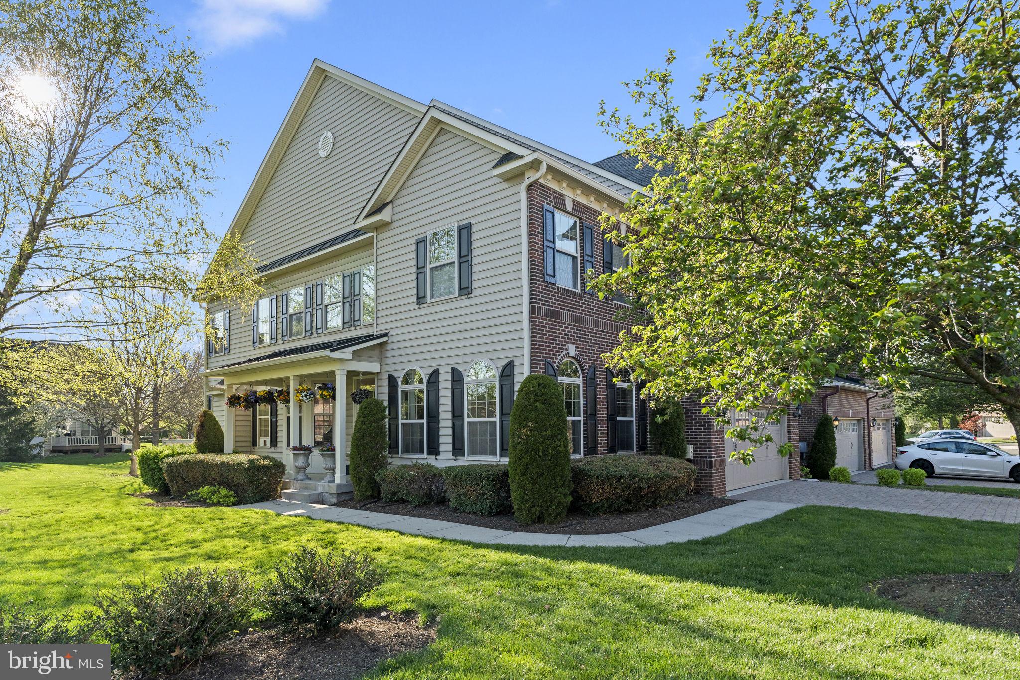 ST JAMES COURT - Residential