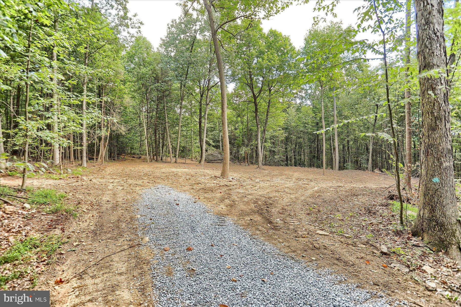 DAUPHIN COUNTY - Land