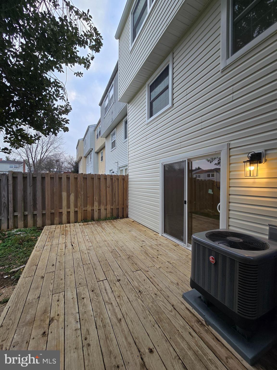 AMBER MEADOWS - Residential