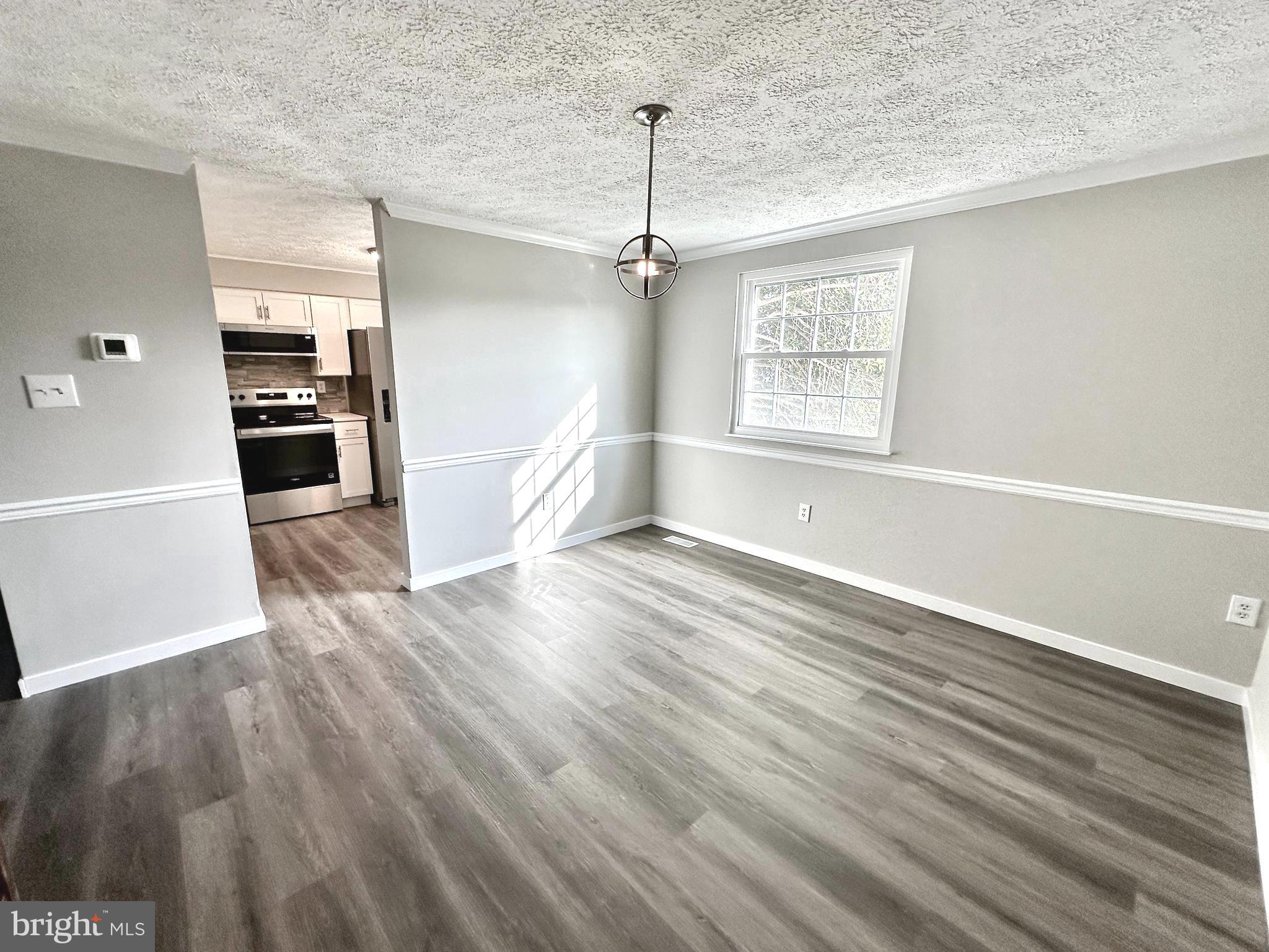 AMBER MEADOWS - Residential