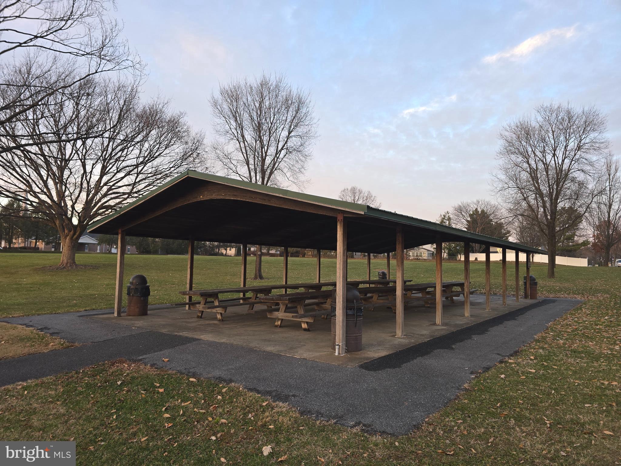 AMBER MEADOWS - Residential