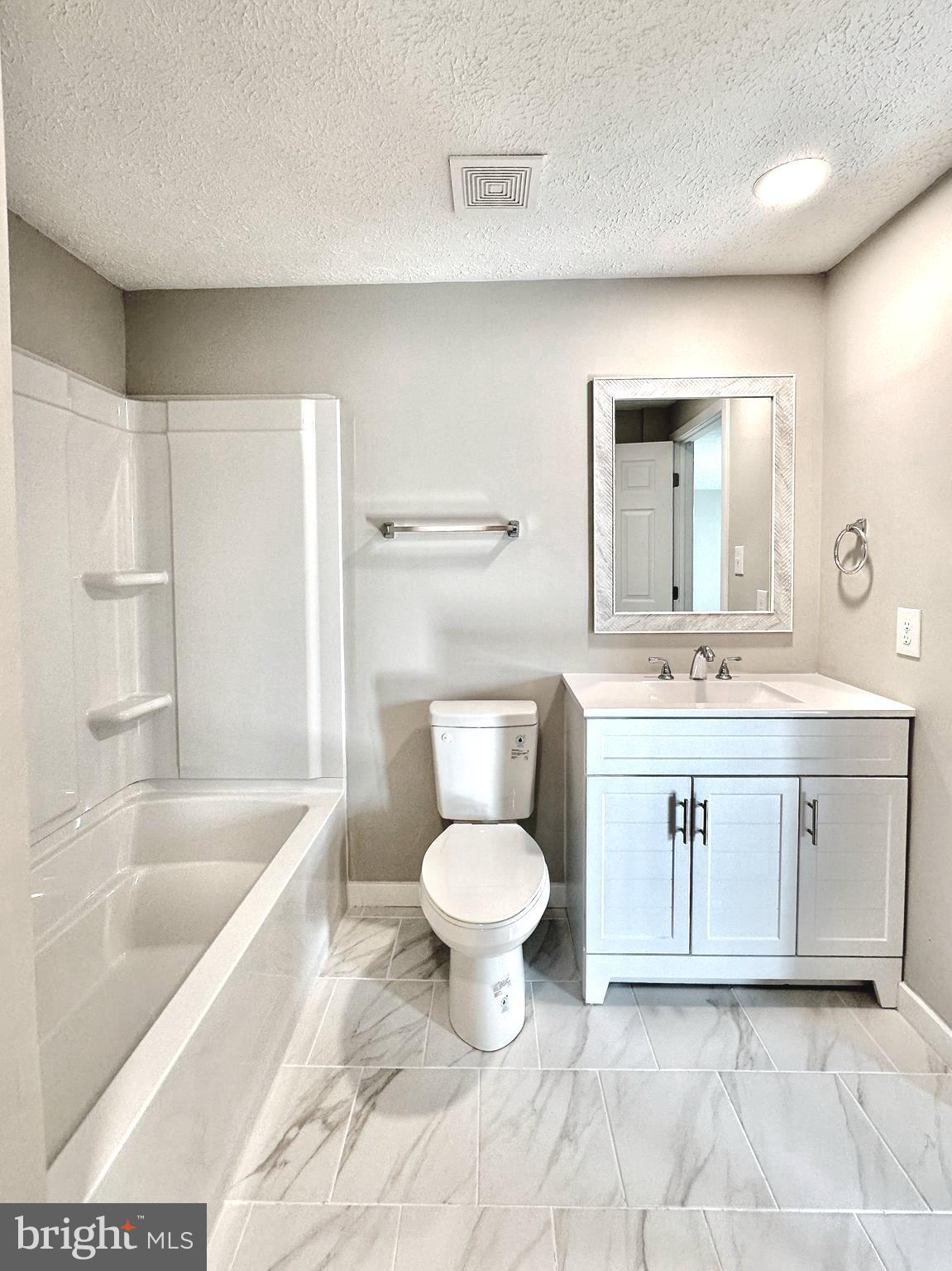 AMBER MEADOWS - Residential