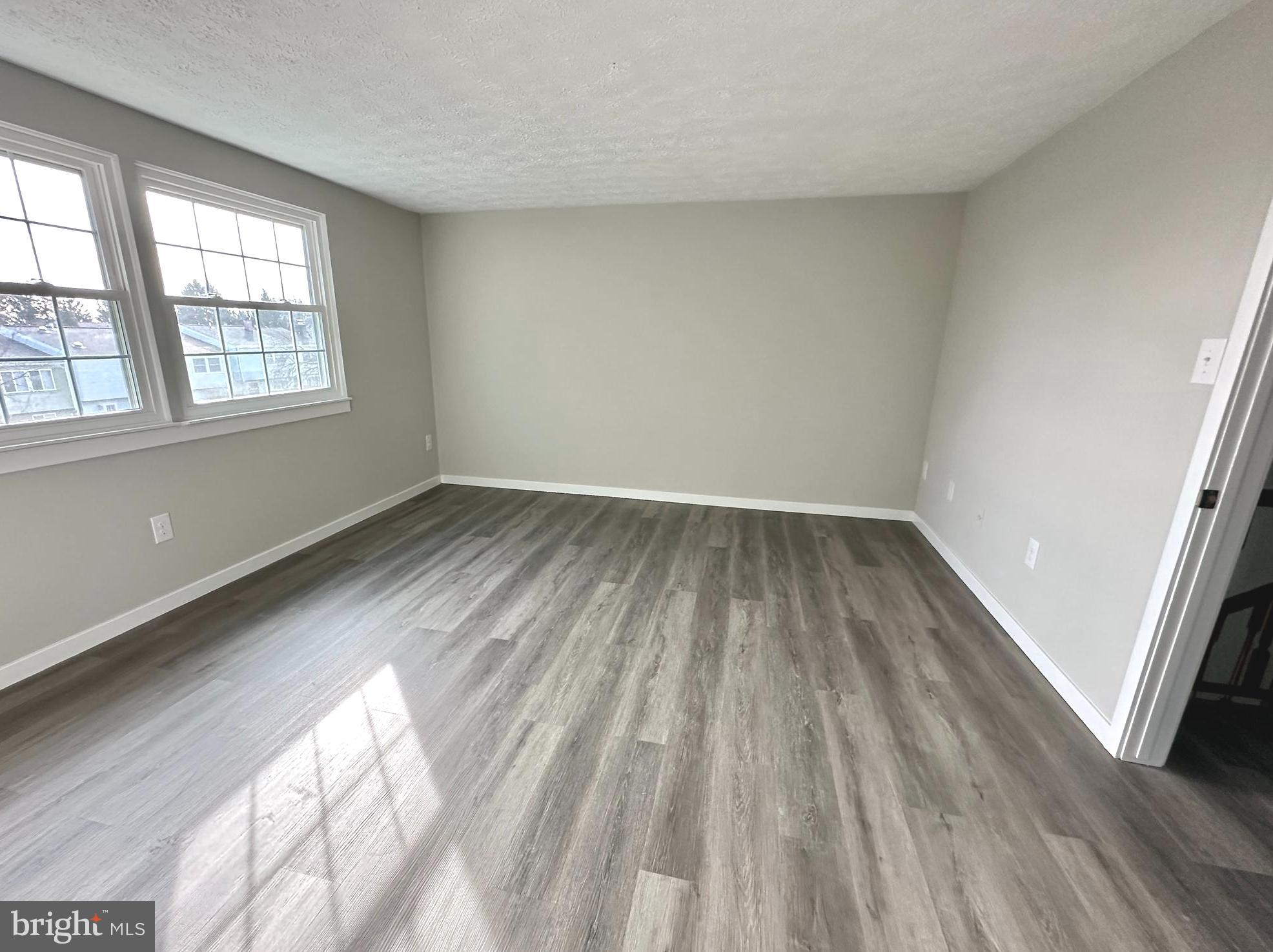 AMBER MEADOWS - Residential