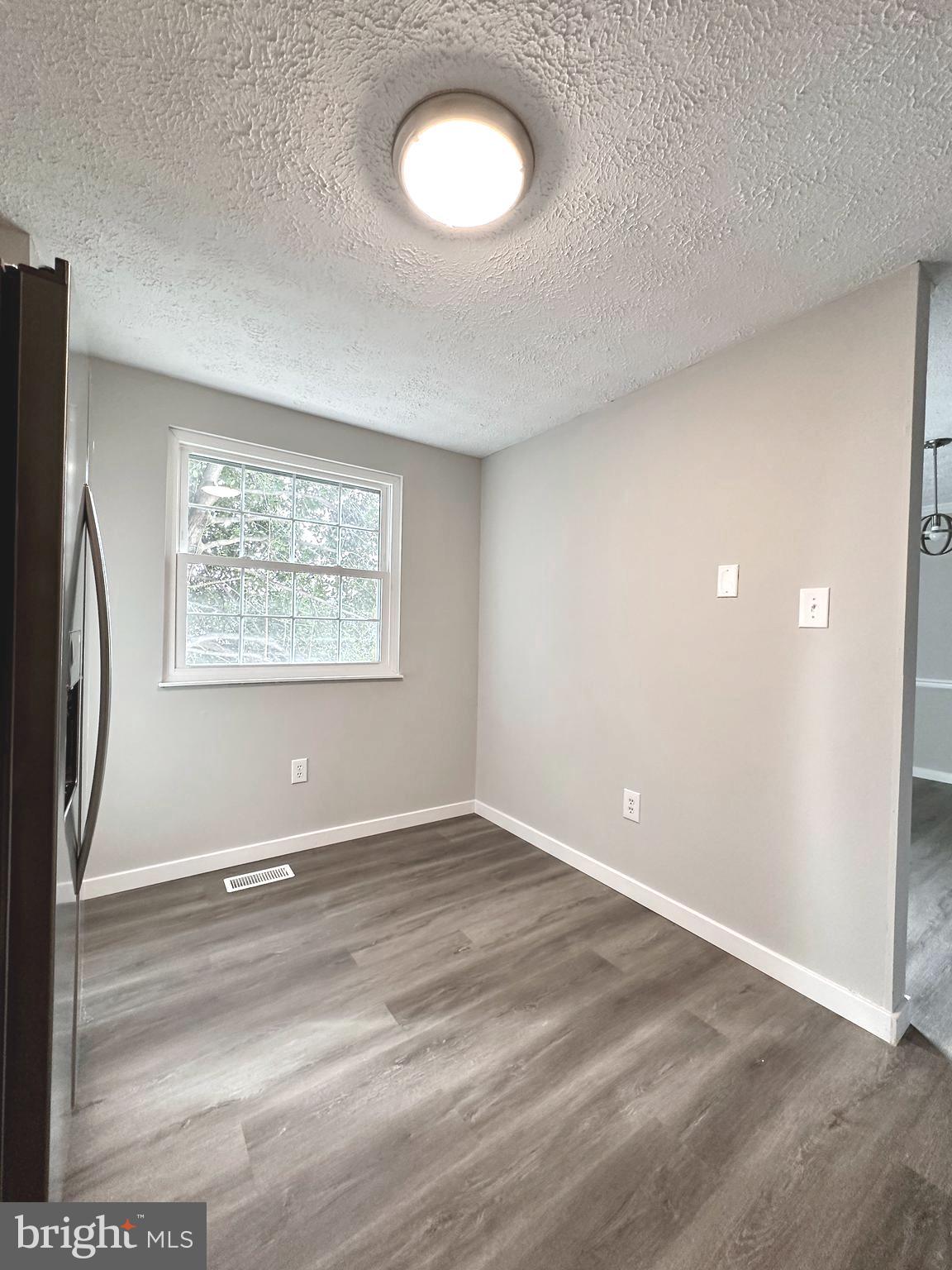 AMBER MEADOWS - Residential