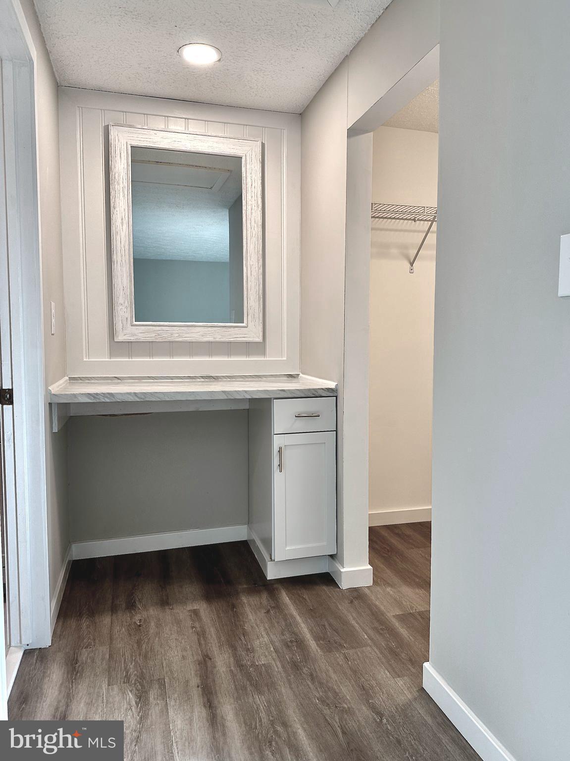 AMBER MEADOWS - Residential