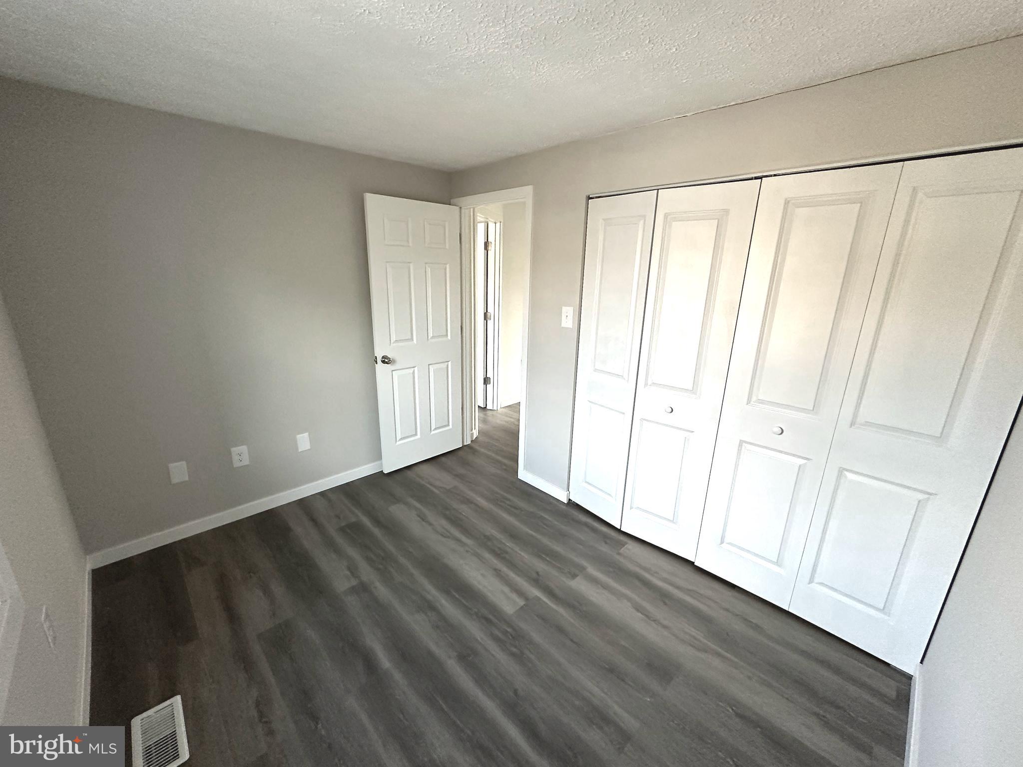 AMBER MEADOWS - Residential