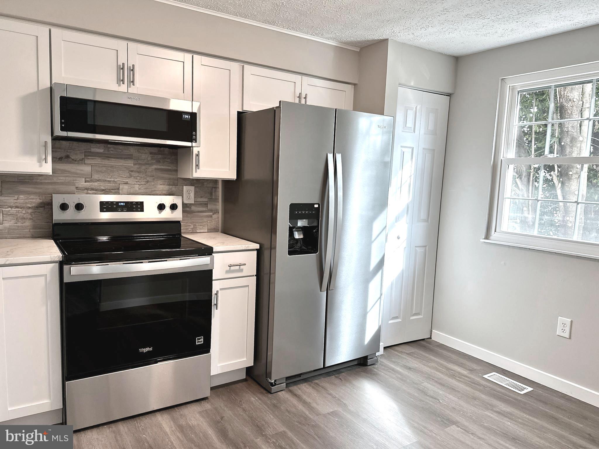 AMBER MEADOWS - Residential