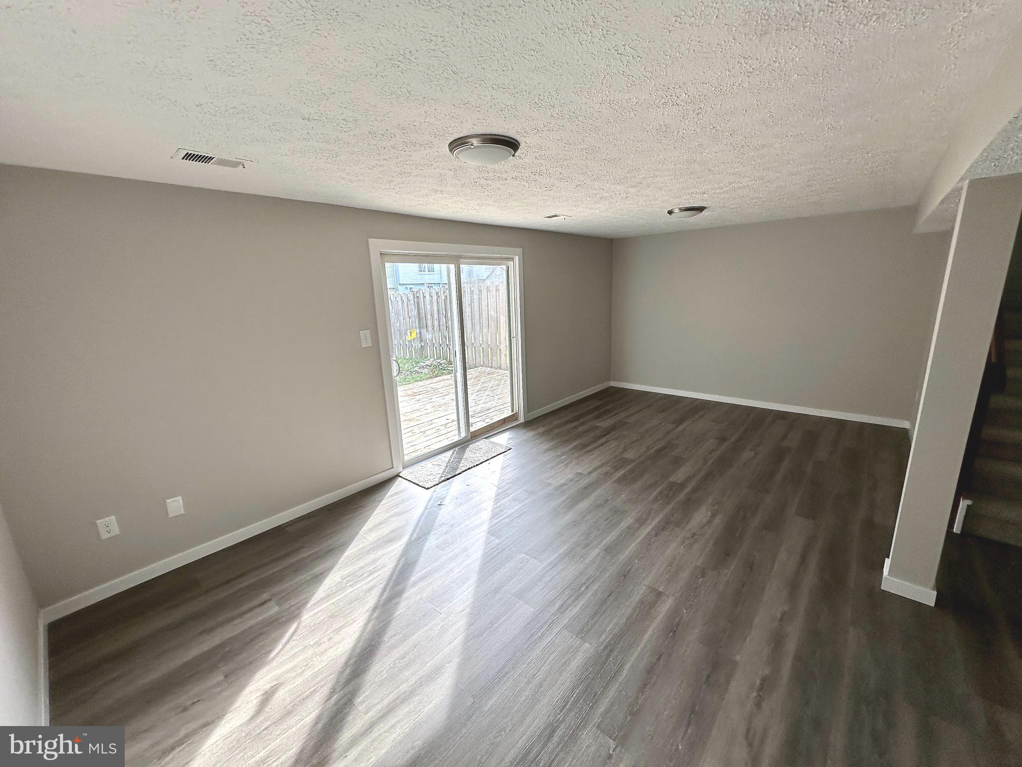 AMBER MEADOWS - Residential