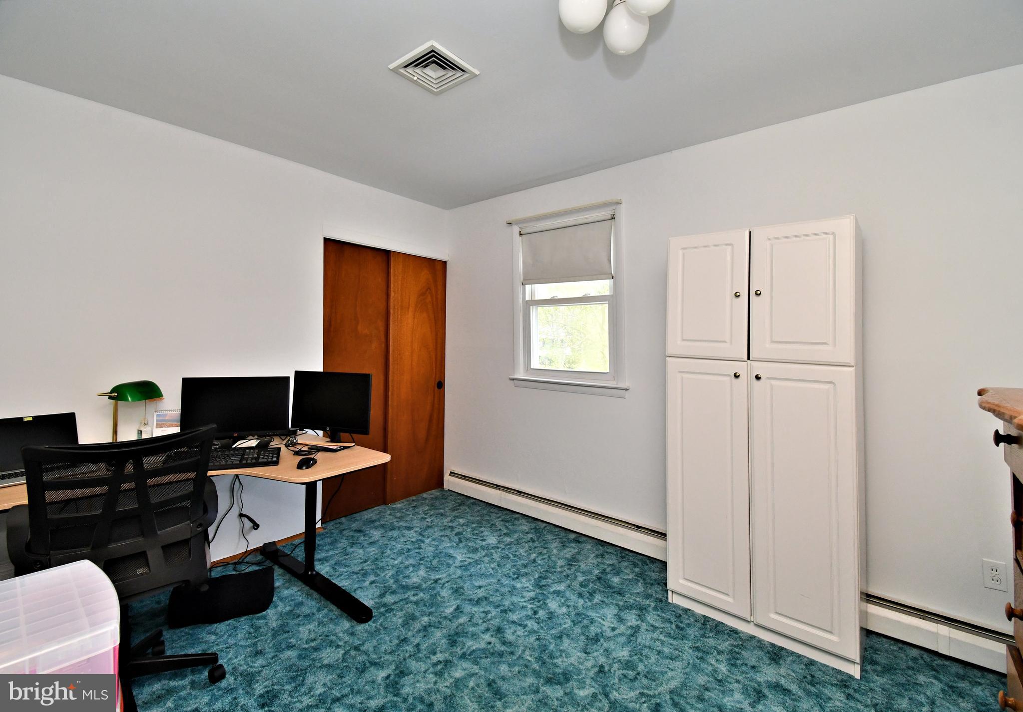 HOLLAND MANOR - Residential