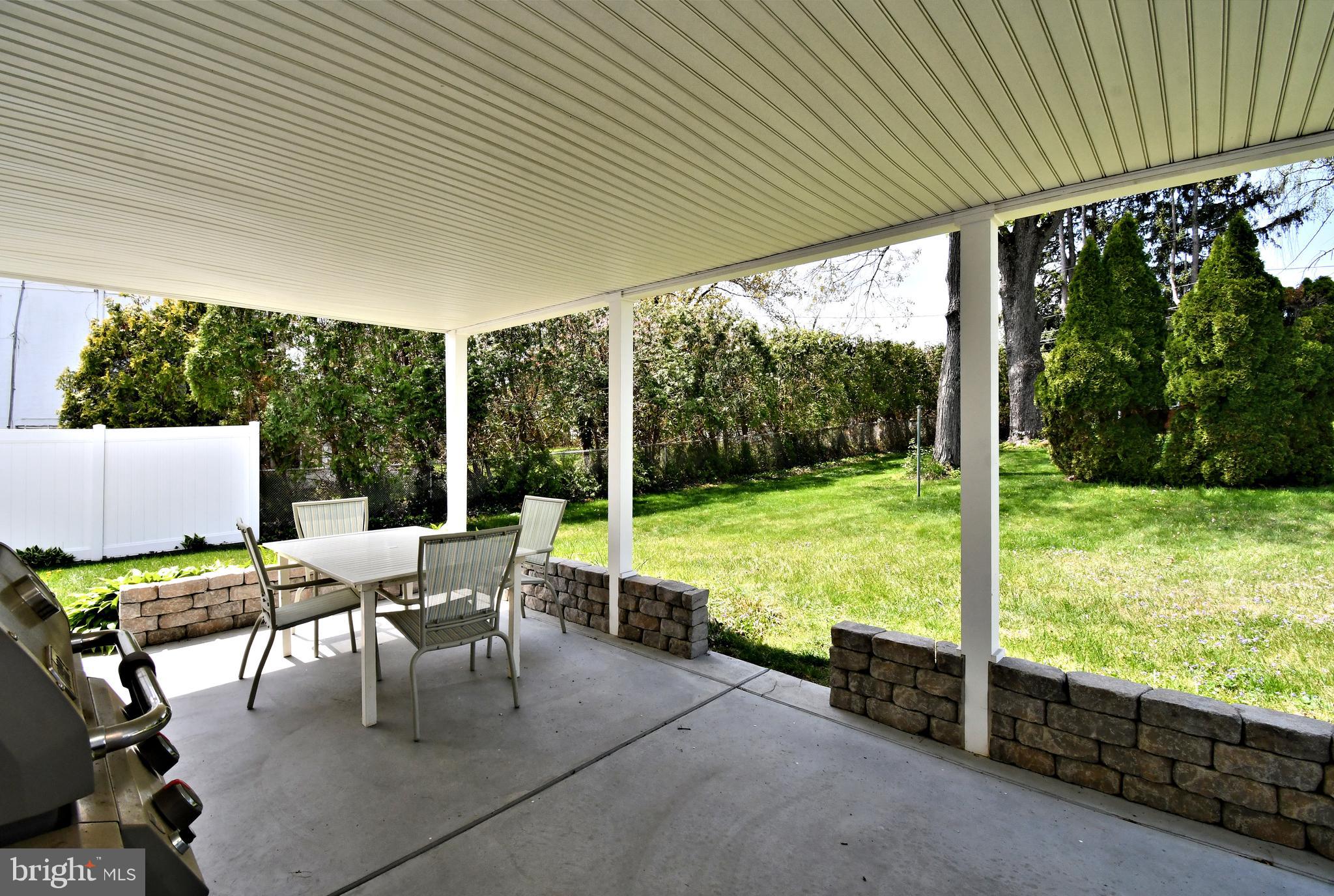 HOLLAND MANOR - Residential