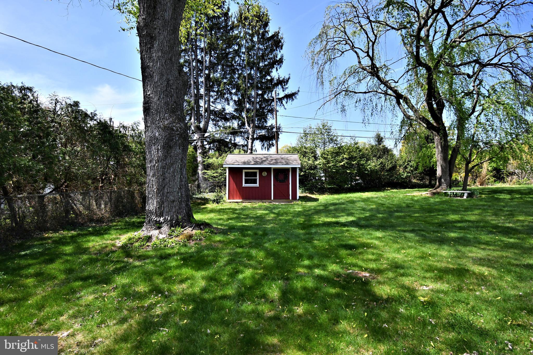 HOLLAND MANOR - Residential