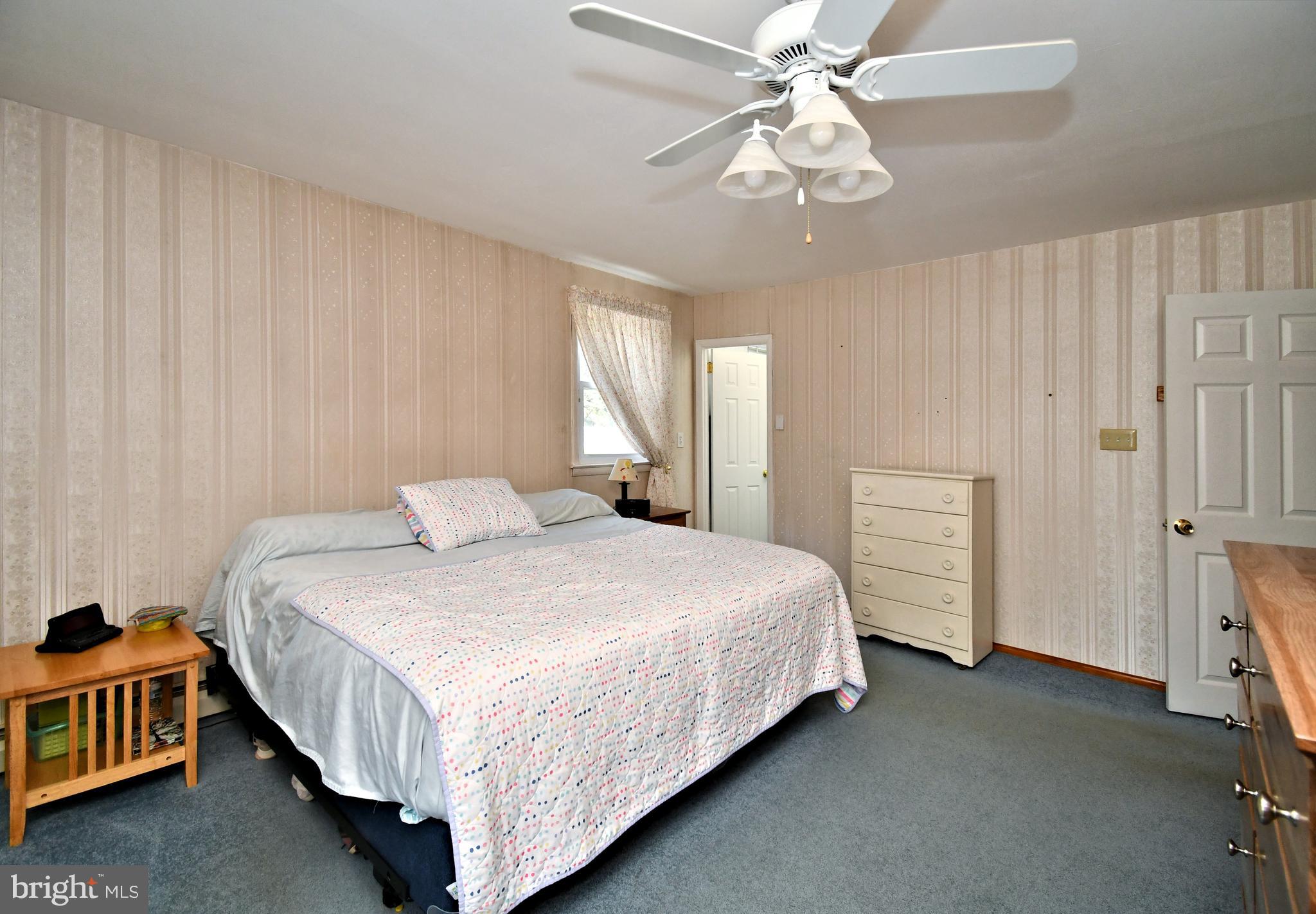 HOLLAND MANOR - Residential