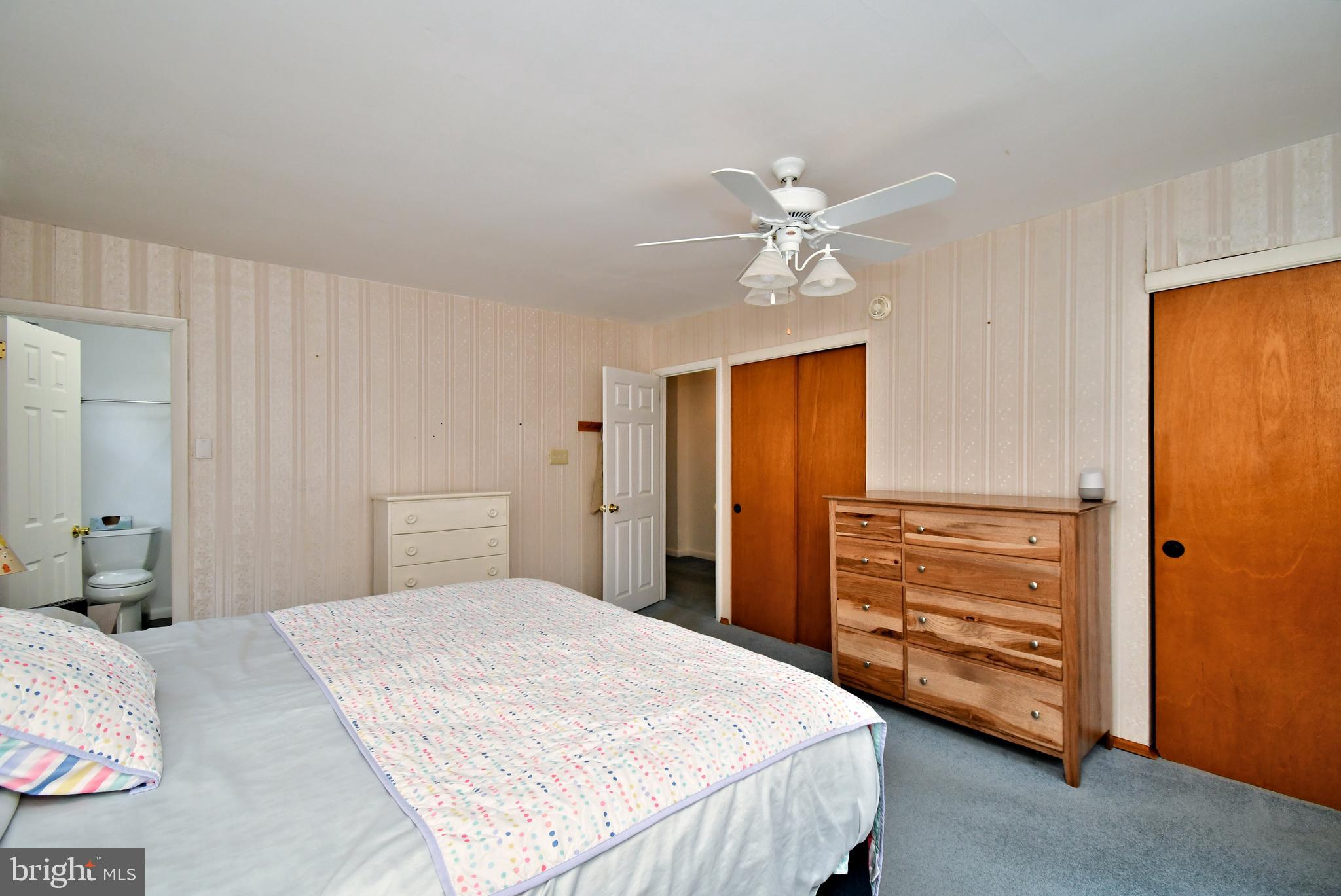 HOLLAND MANOR - Residential