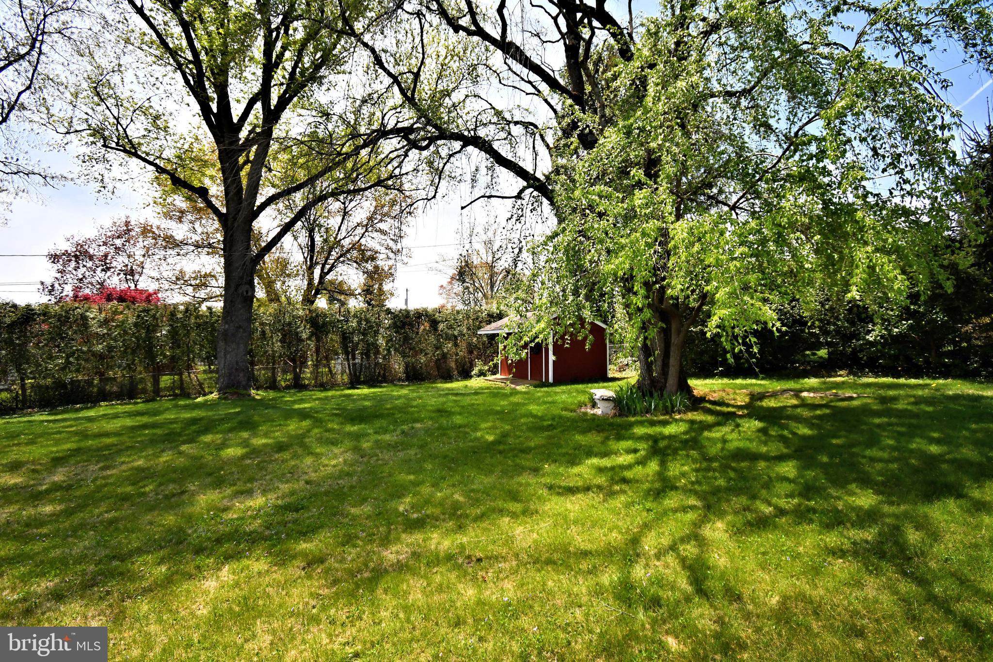 HOLLAND MANOR - Residential