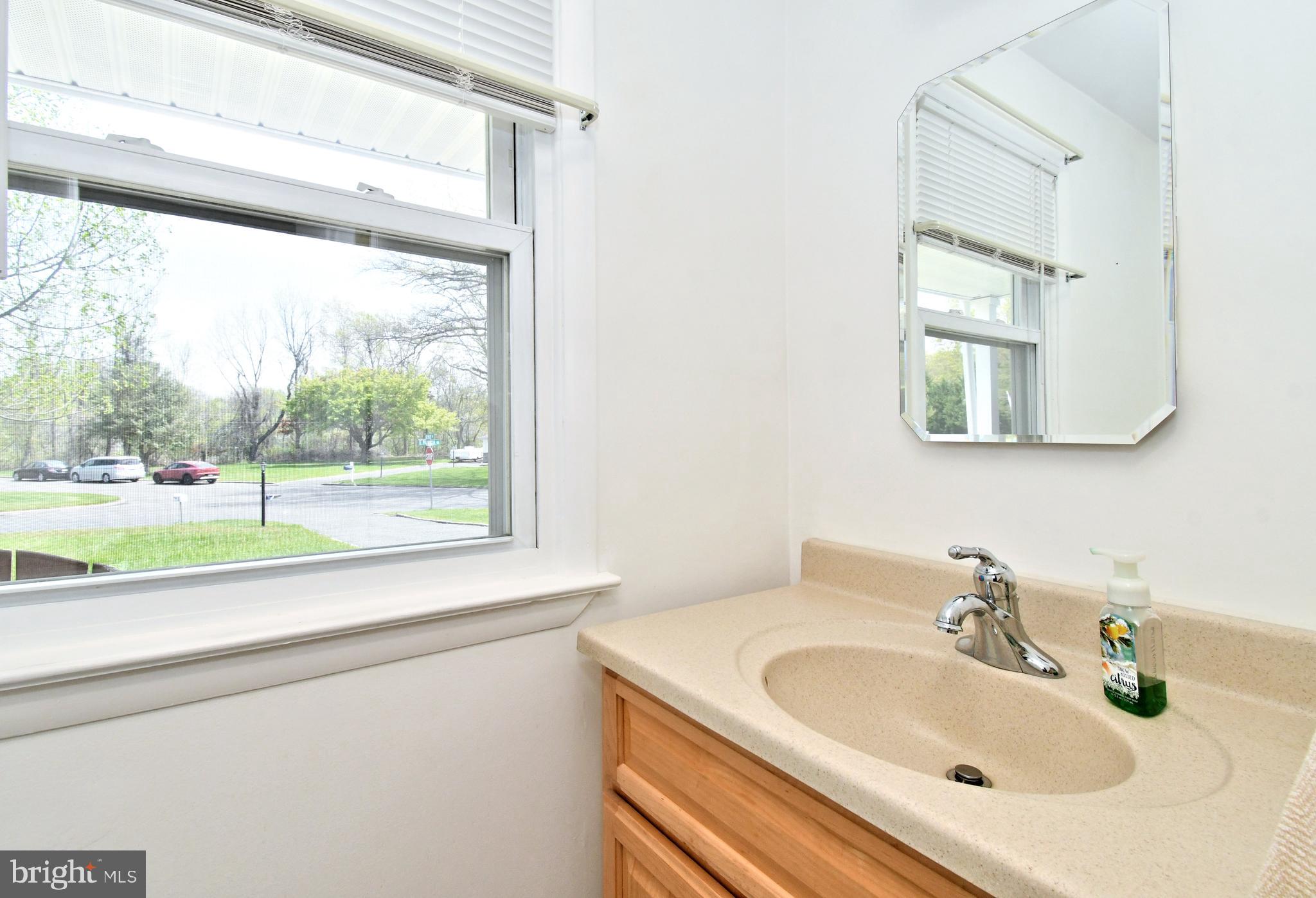 HOLLAND MANOR - Residential