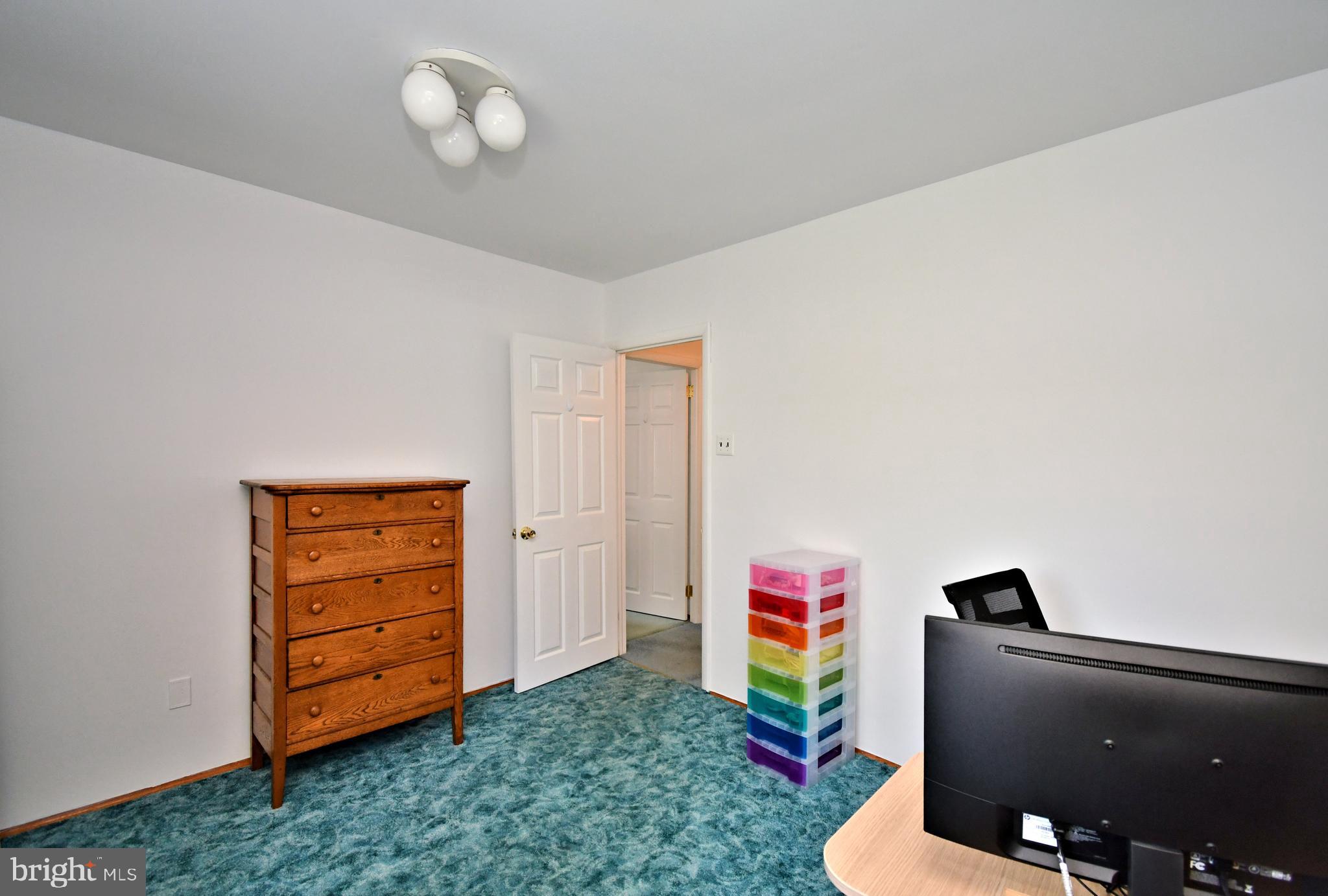 HOLLAND MANOR - Residential