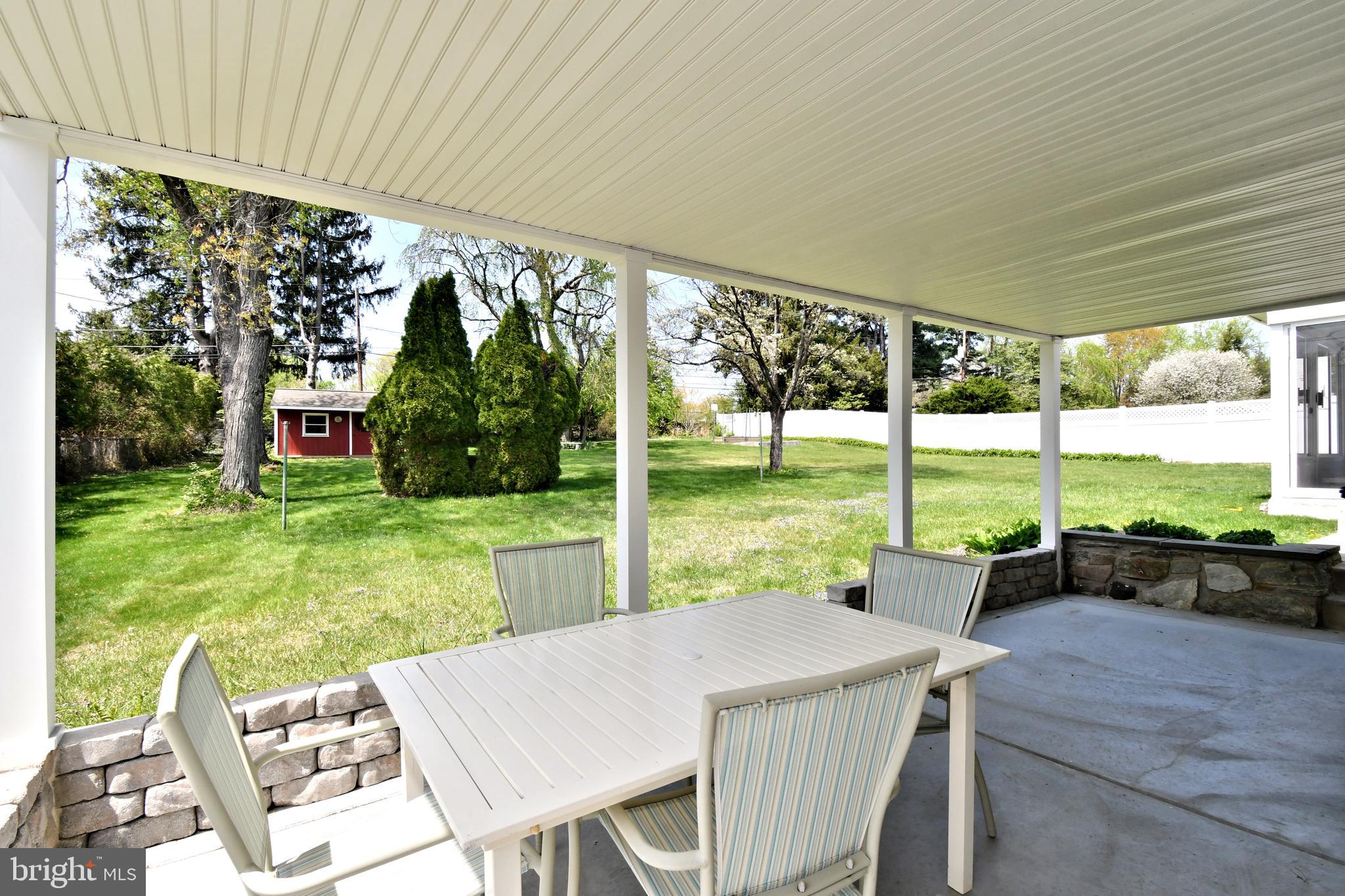 HOLLAND MANOR - Residential