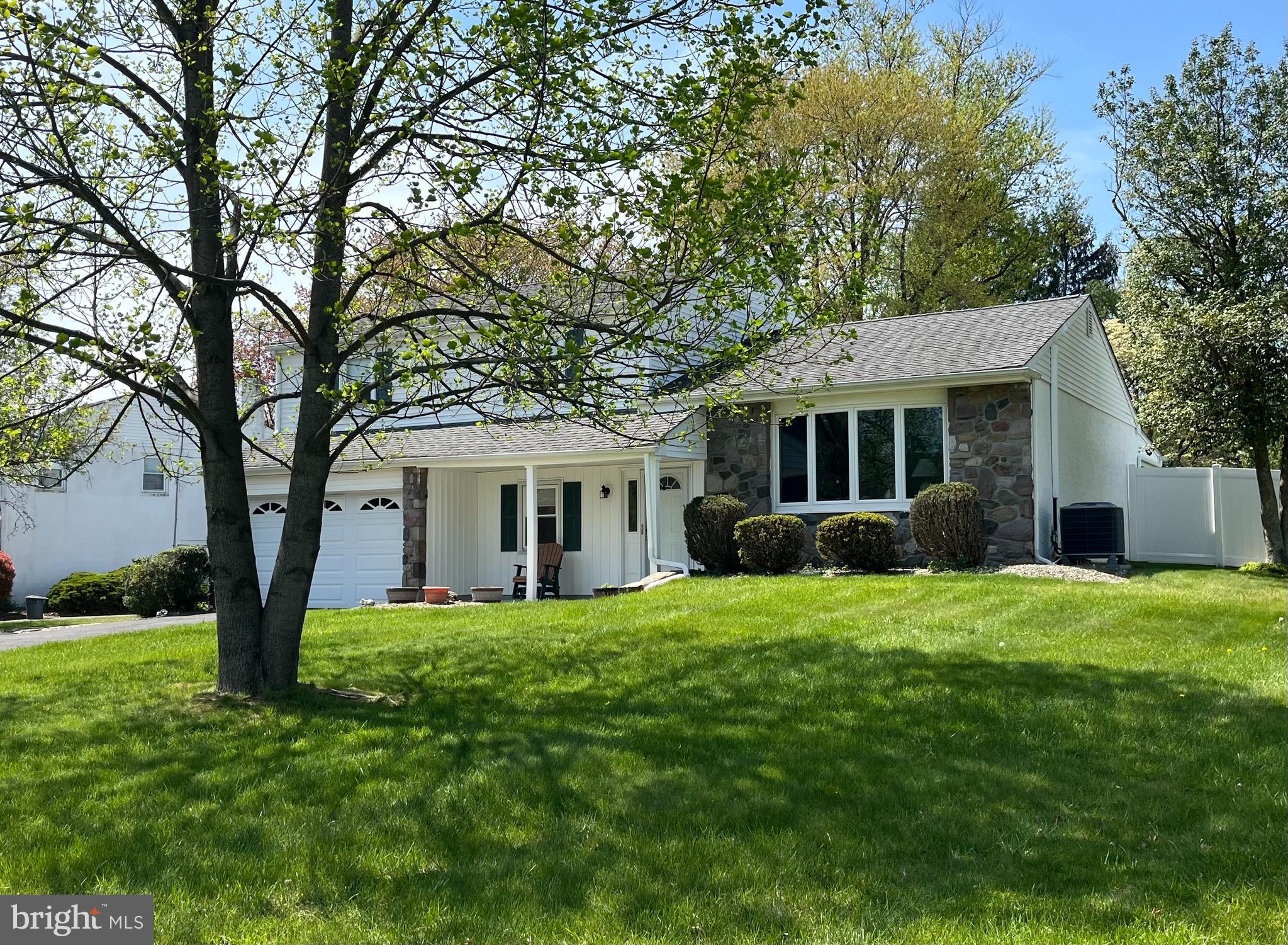 HOLLAND MANOR - Residential