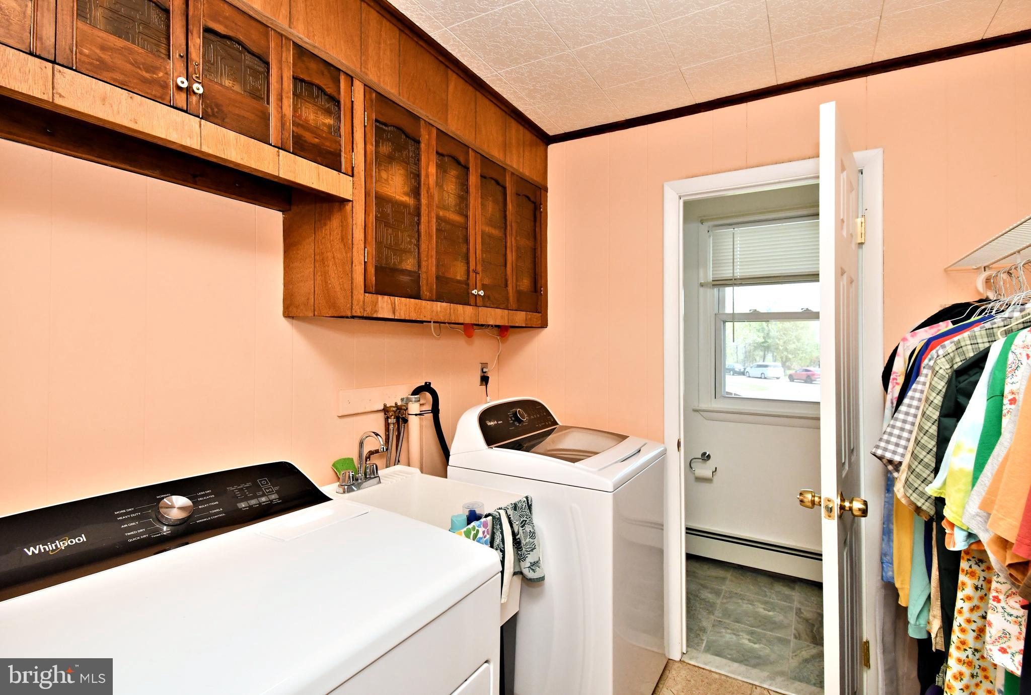 HOLLAND MANOR - Residential