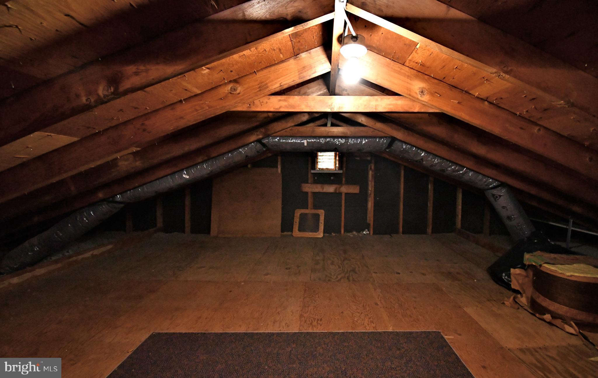 HOLLAND MANOR - Residential