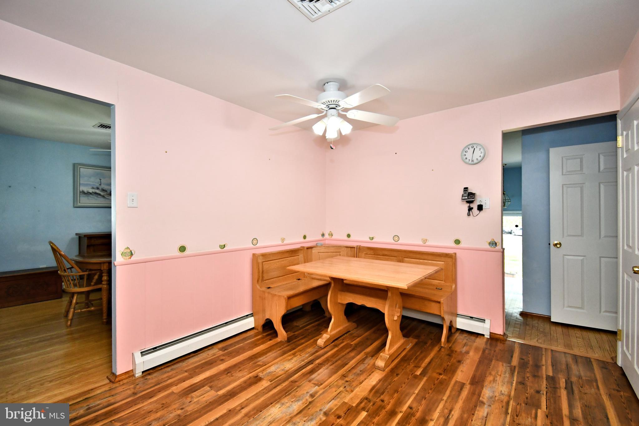 HOLLAND MANOR - Residential