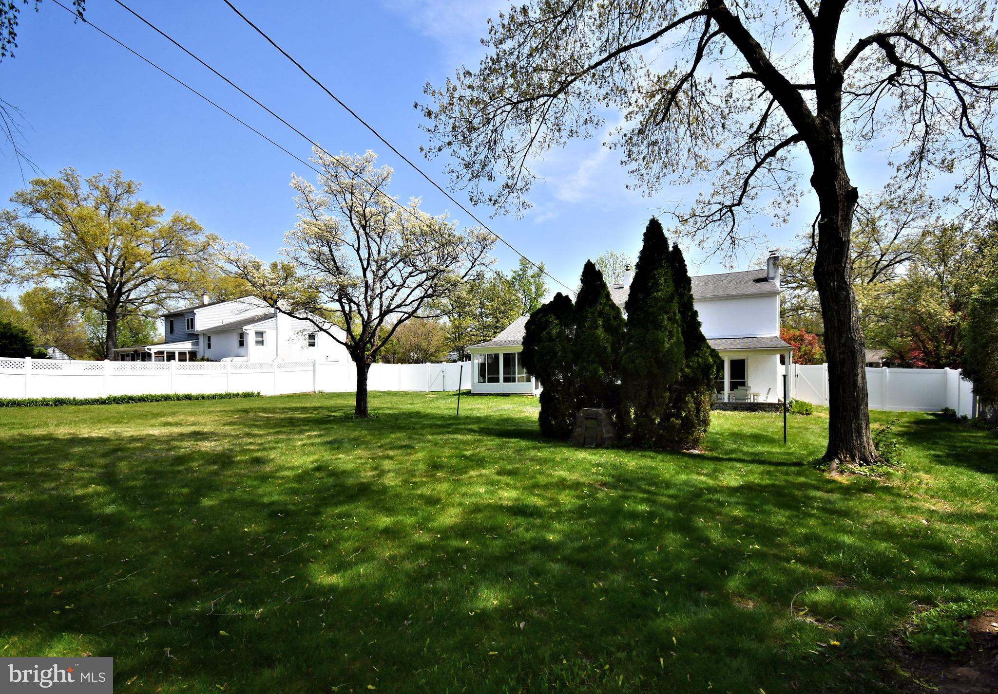 HOLLAND MANOR - Residential