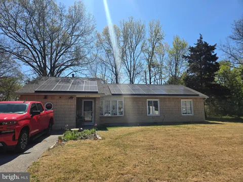 111 Wisteria Lane, Carneys Point, NJ 08069 - #: NJSA2014798