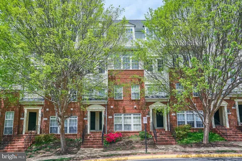 14456 Village High Street Unit 94, Gainesville, VA MLS: VAPW2092252