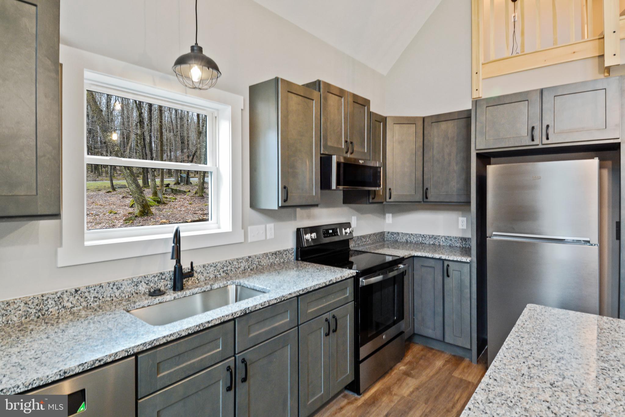 ALPINE LAKE RESORT - Residential