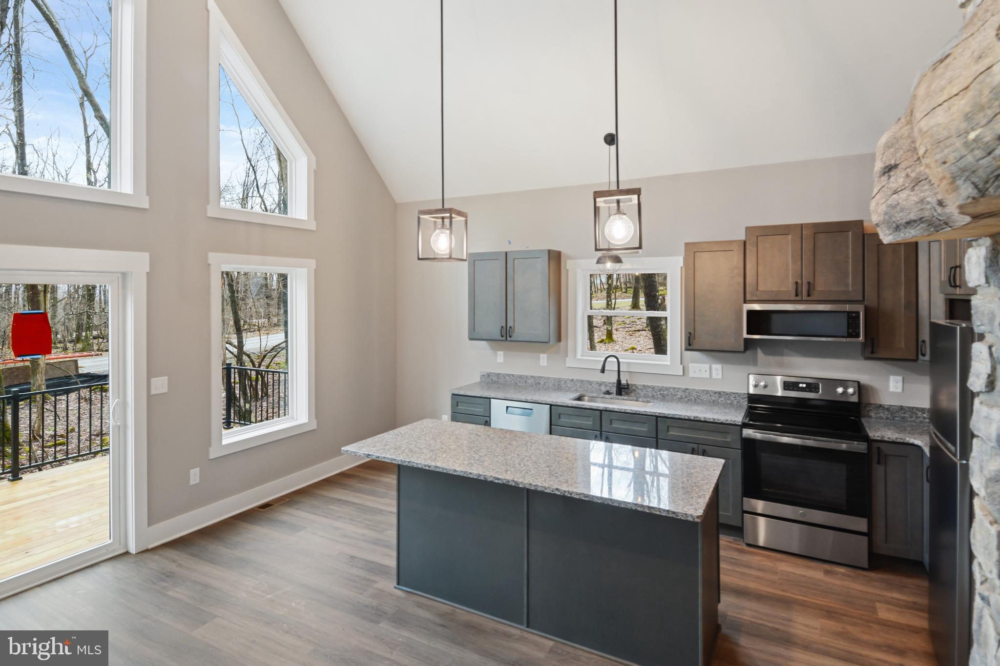 ALPINE LAKE RESORT - Residential