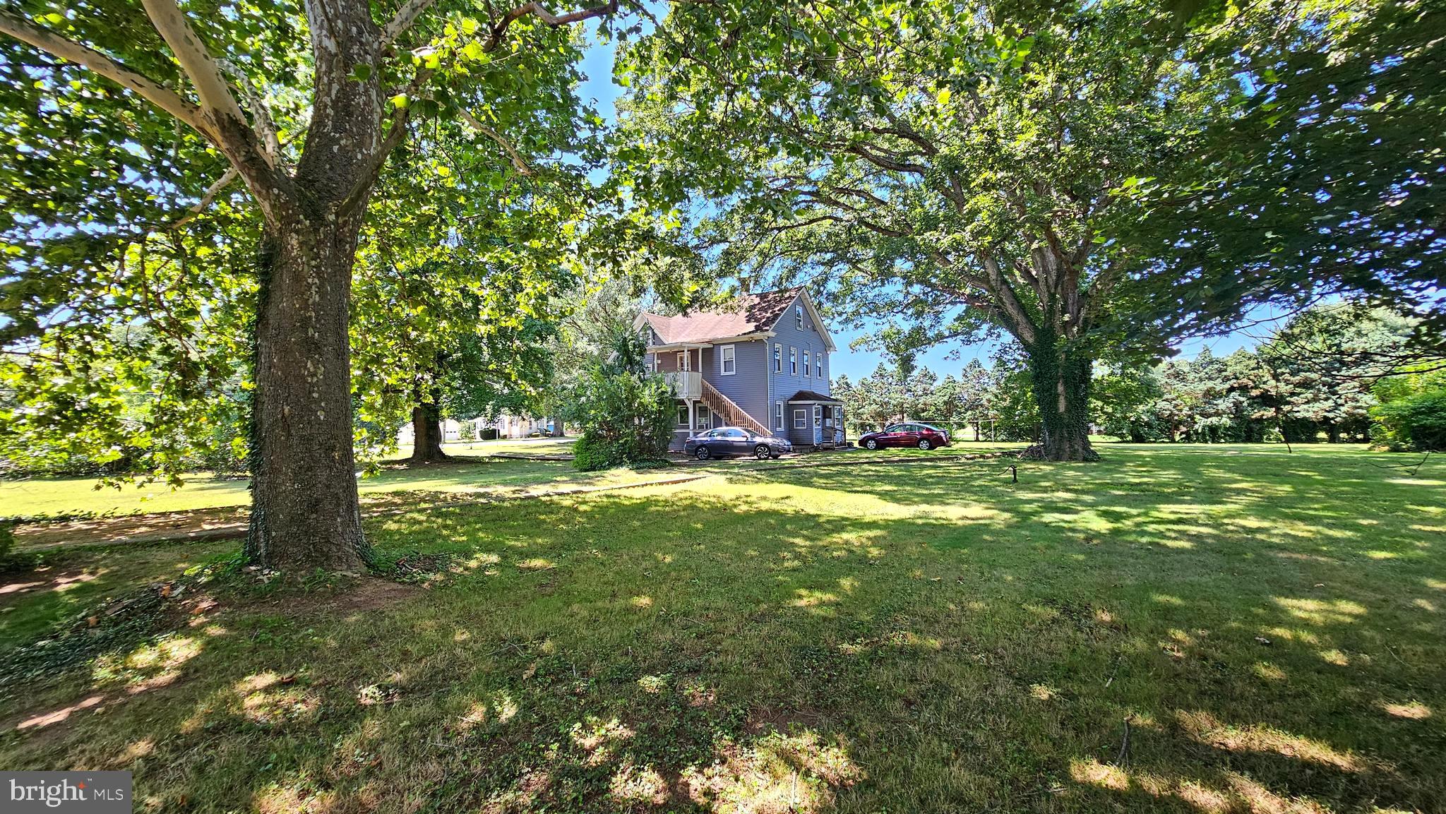846 VINELAND AVENUE
