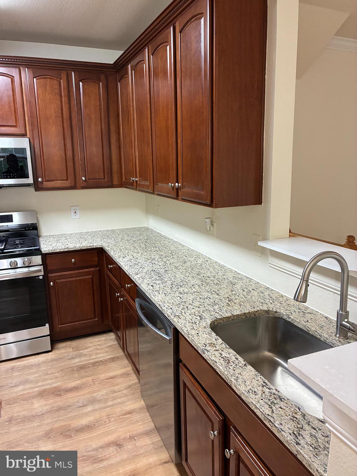 FOX MILL STATION - Residential