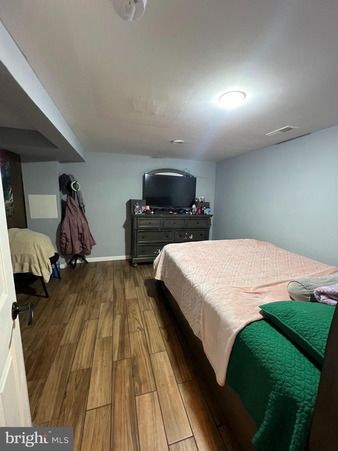 CHARLTON HEIGHTS - Residential