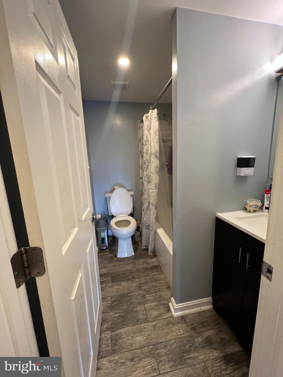 CHARLTON HEIGHTS - Residential