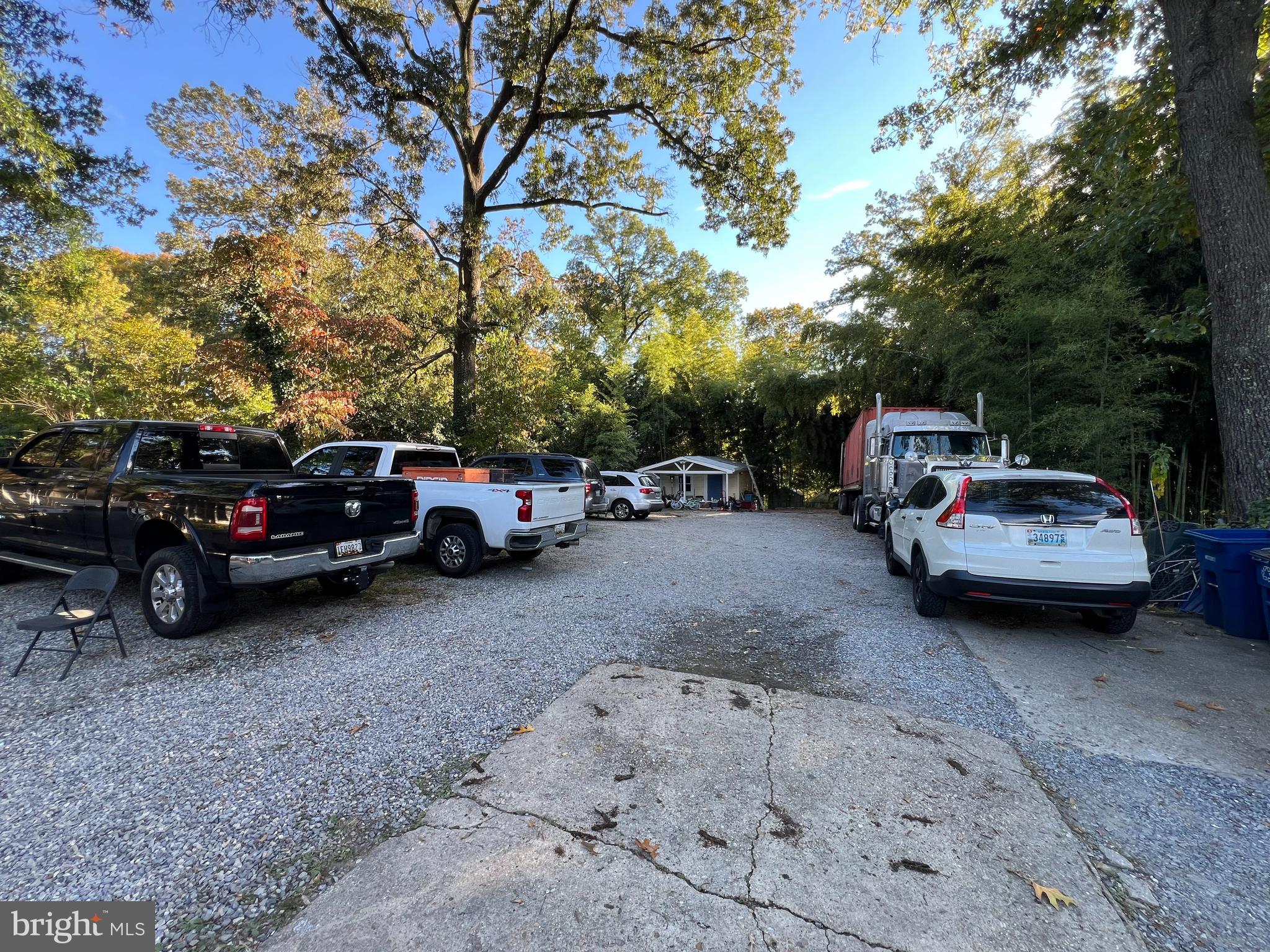 CHARLTON HEIGHTS - Residential