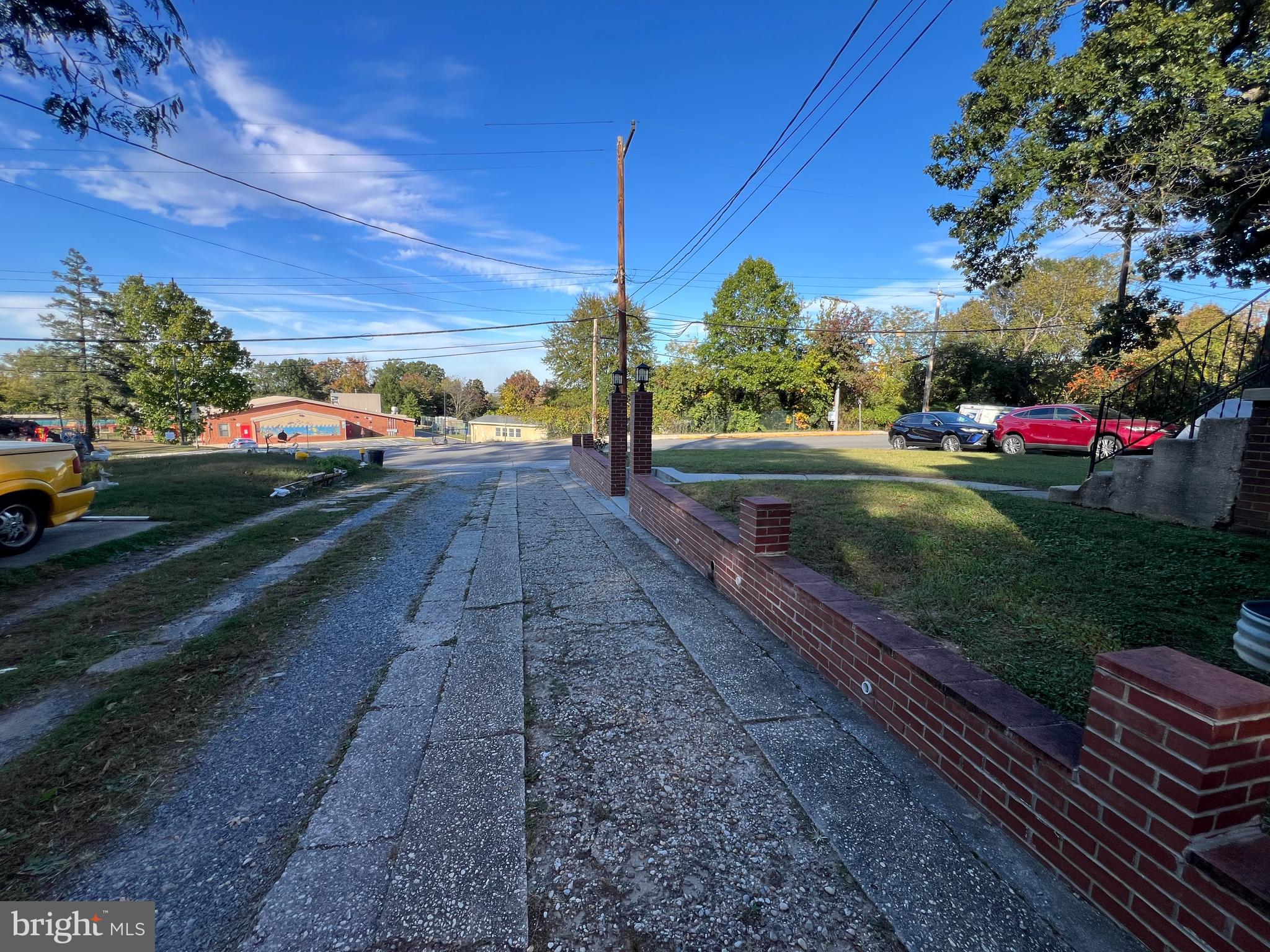 6203 PONTIAC STREET