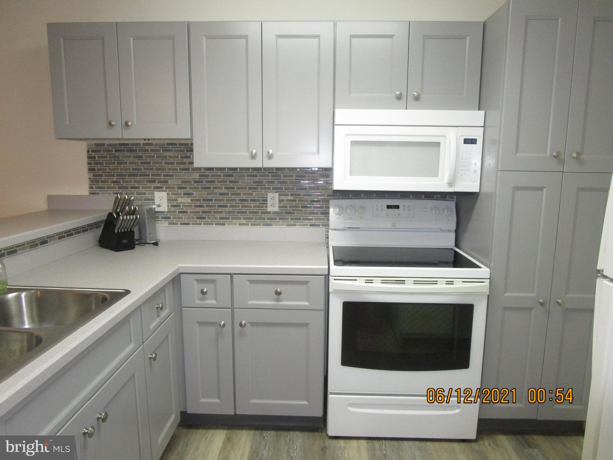 ENGLISH COUNTRY MANOR - Residential