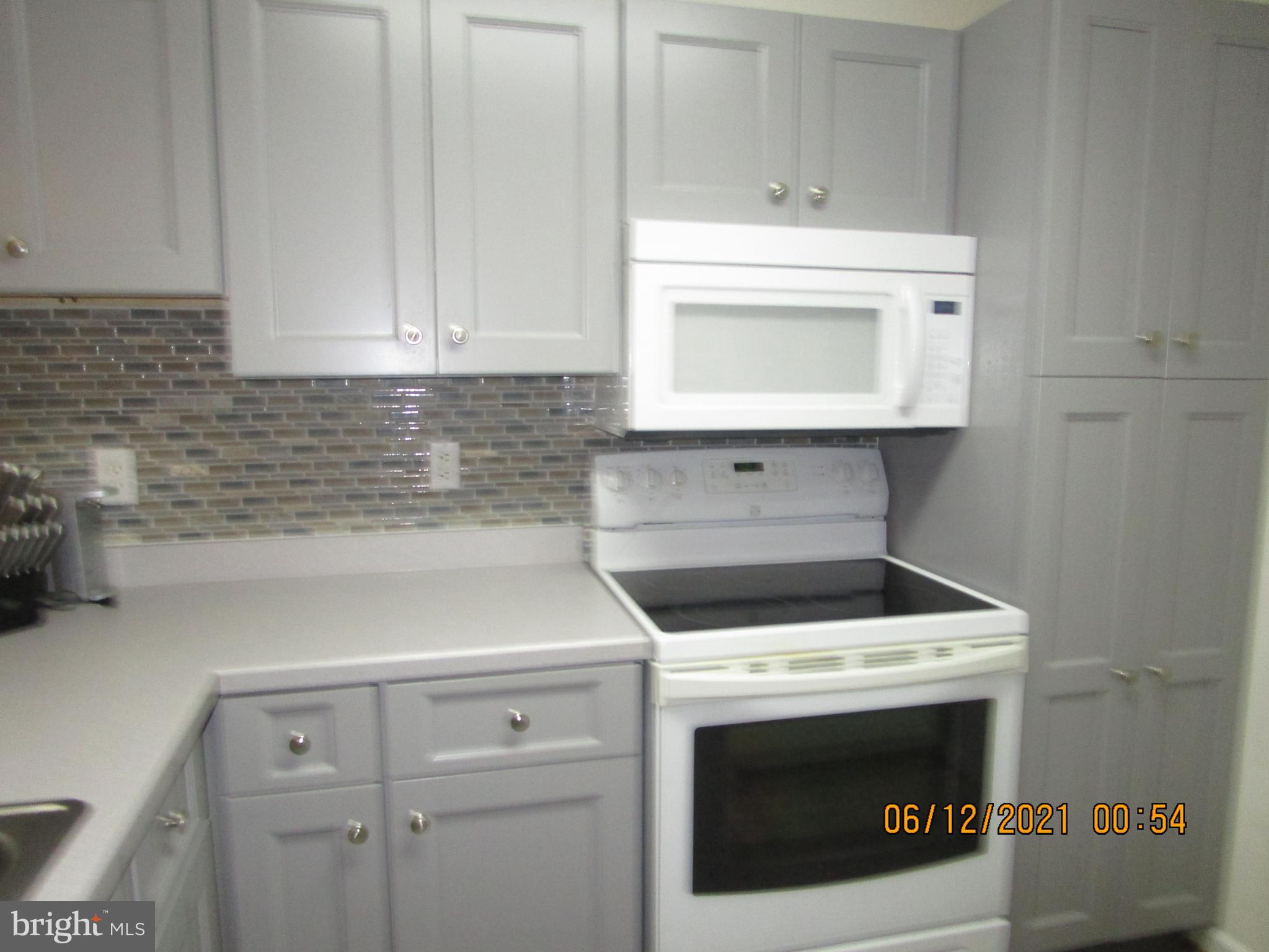 ENGLISH COUNTRY MANOR - Residential