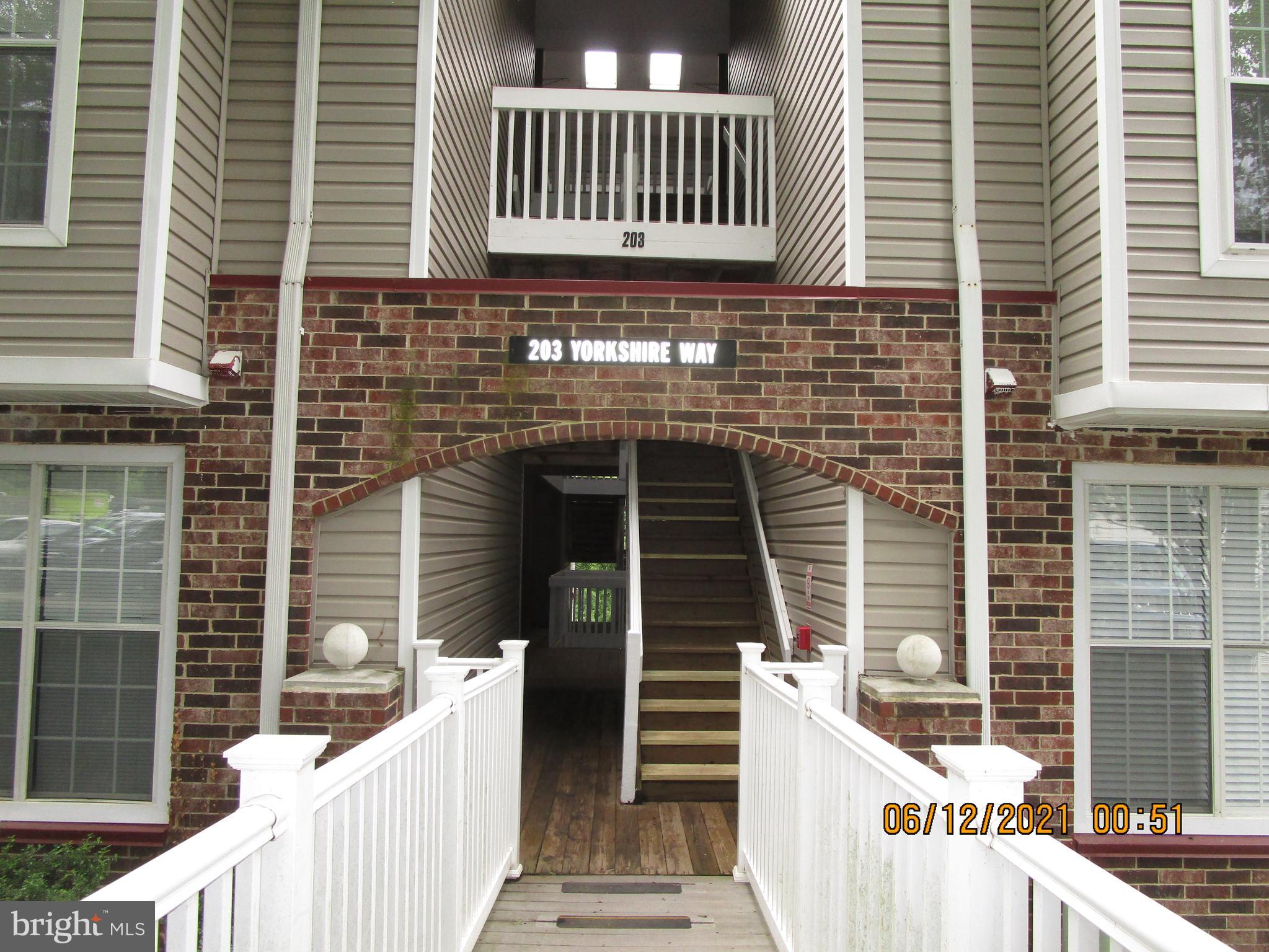 ENGLISH COUNTRY MANOR - Residential