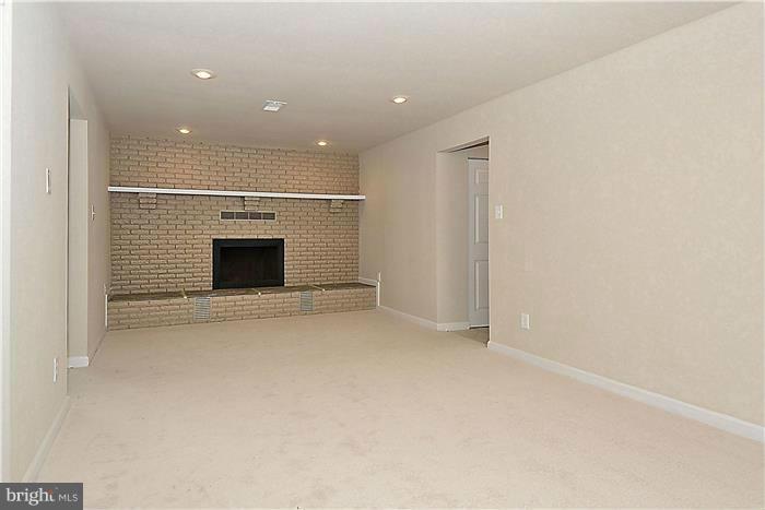 ST CHARLES SUB - CARRINGTON - Residential