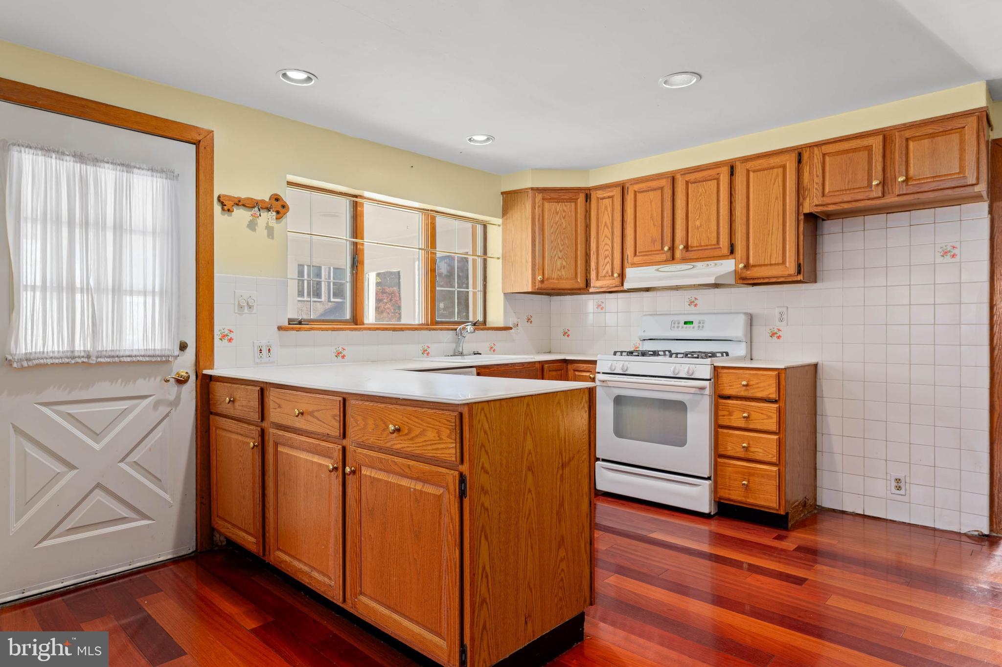 CONSHOHOCKEN - Residential