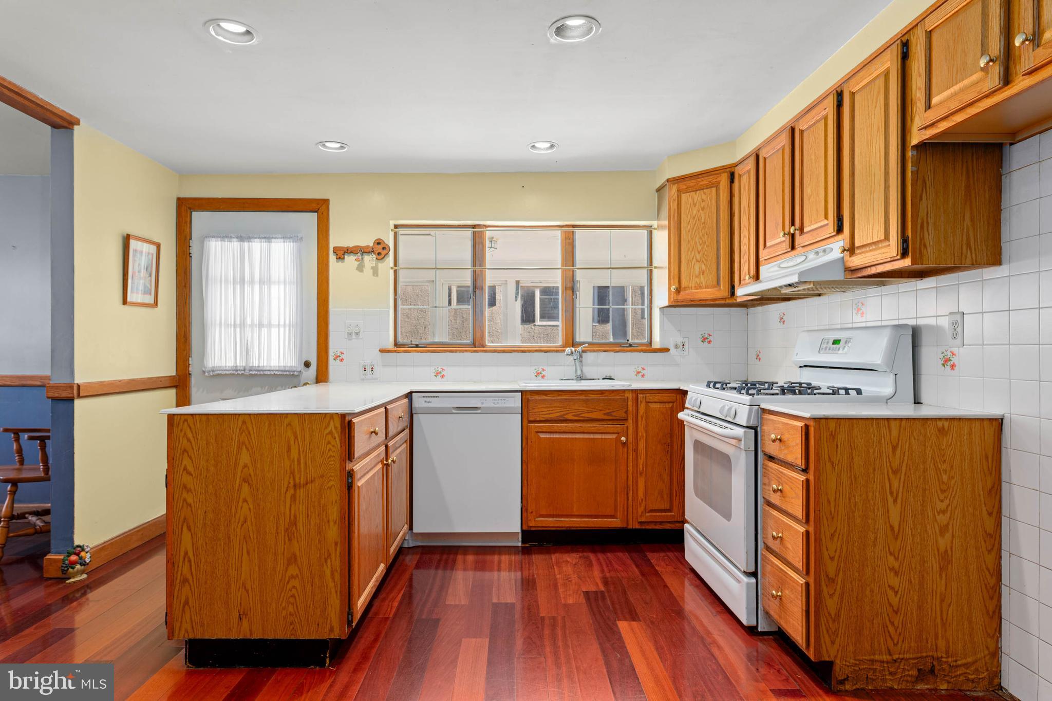 CONSHOHOCKEN - Residential