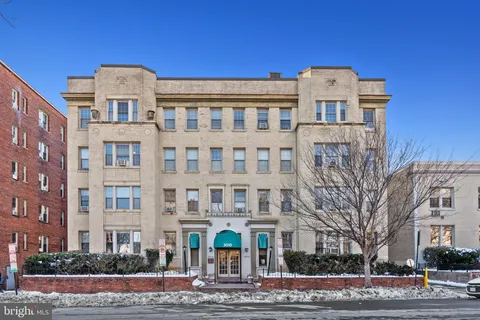 3010 Wisconsin Avenue NW Unit 310, Washington, DC 20016 - MLS#: DCDC2188496