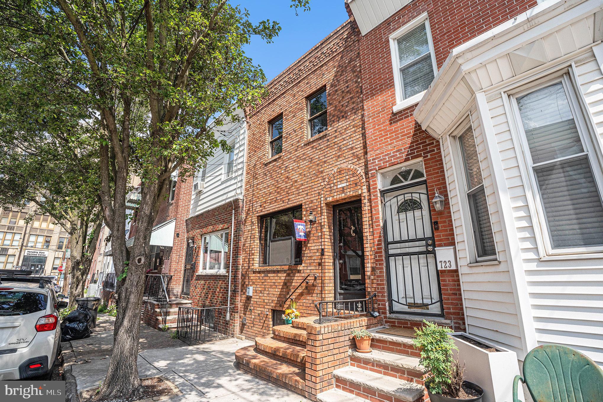 725 HOFFMAN STREET